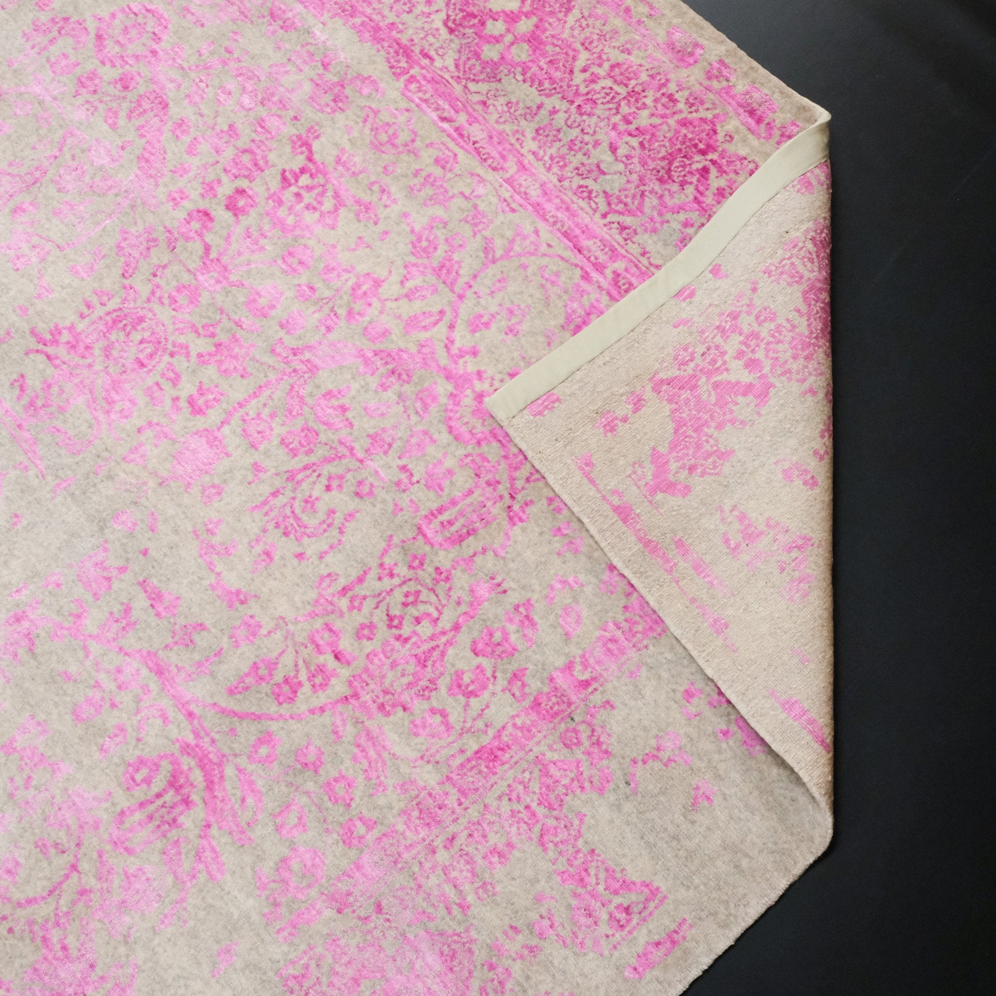 Glaze Series Silk Handwoven Vintage Patterned Pink Rug