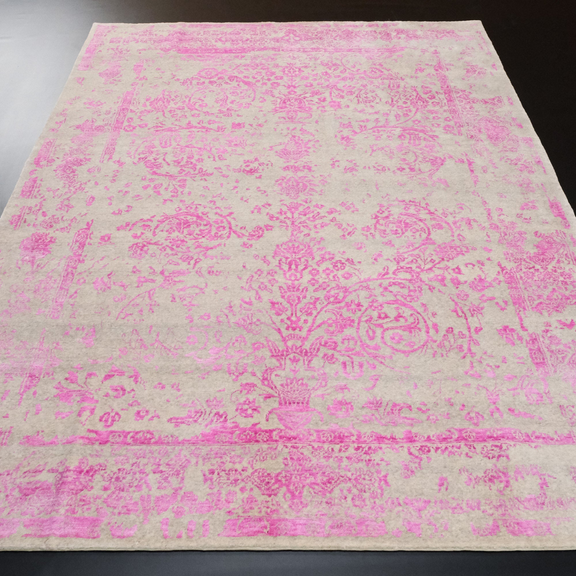 Glaze Series Silk Handwoven Vintage Patterned Pink Rug