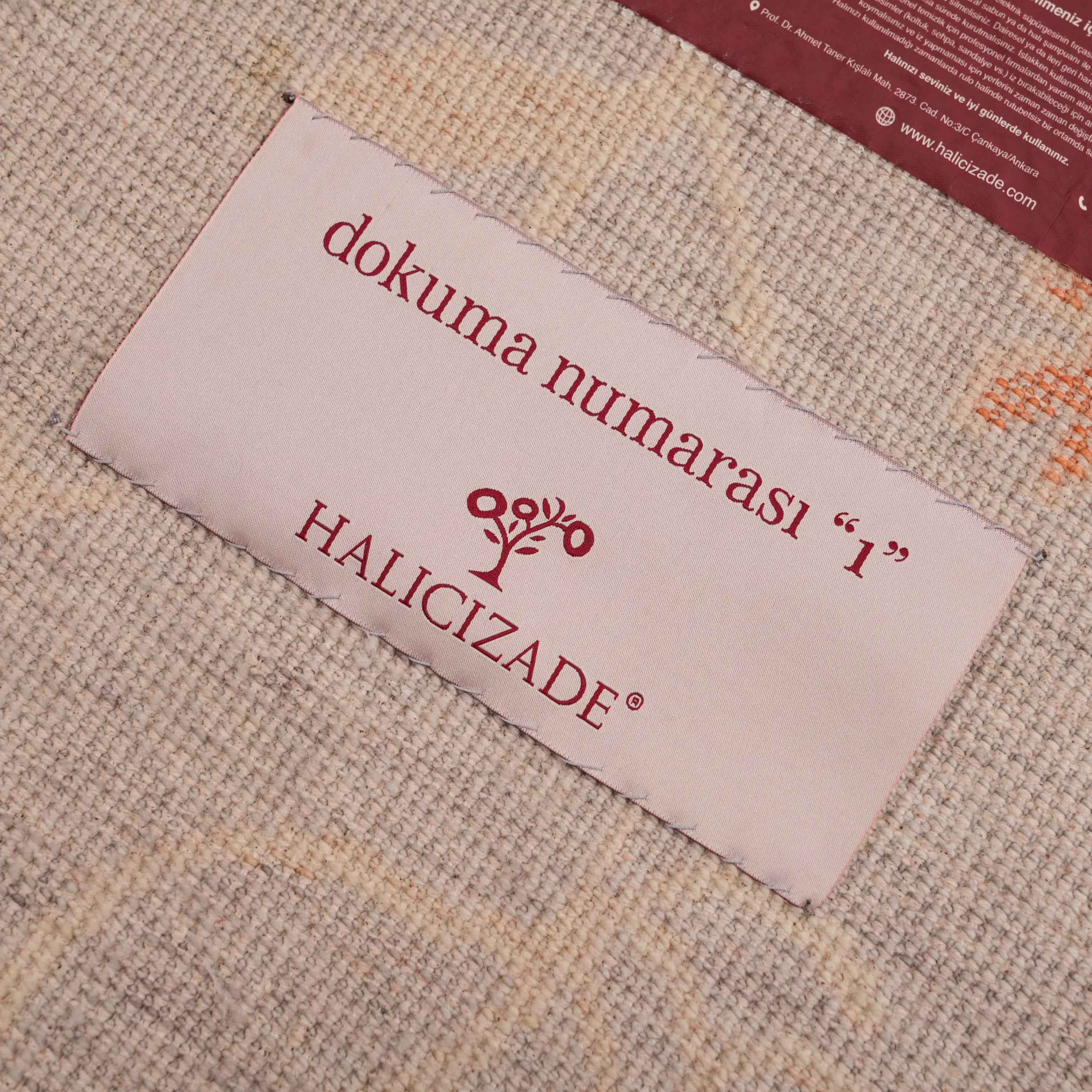 Günyolu Serisi Çiçek Desenli Gri Tezgah Dokuma Doğal Halı