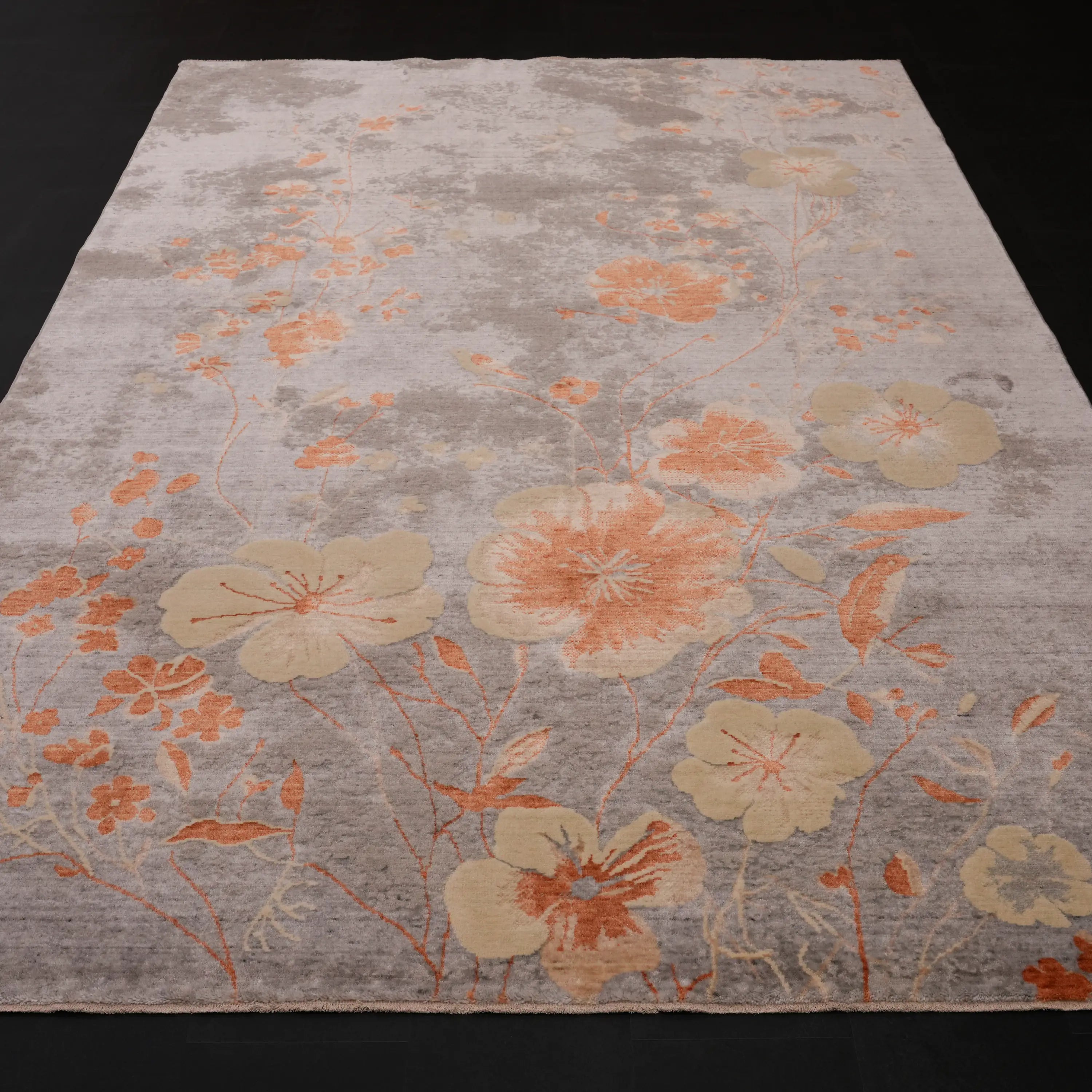 Günyolu Series Floral Patterned Gray Loom-Woven Natural Rug