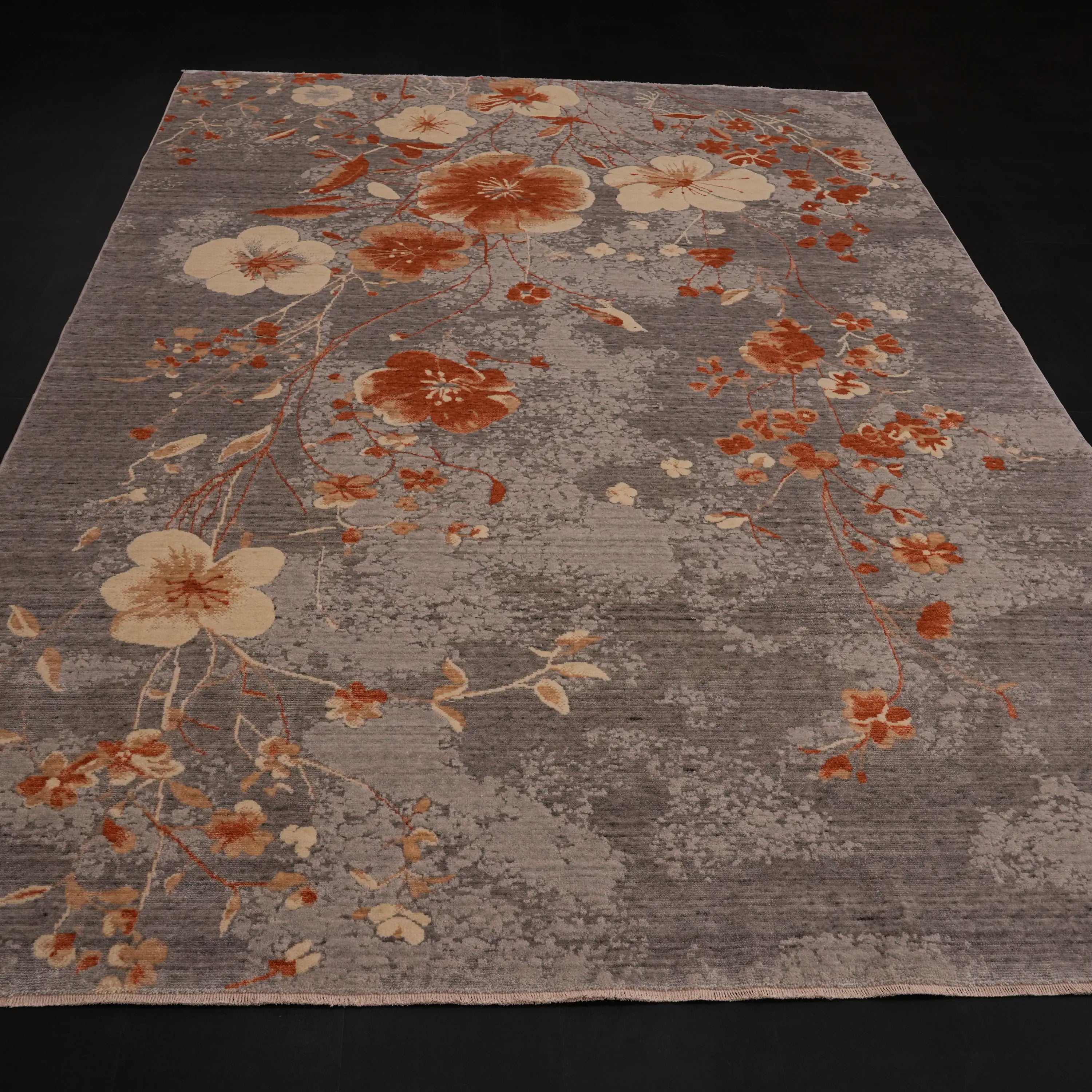 Günyolu Serisi Çiçek Desenli Gri Tezgah Dokuma Doğal Halı