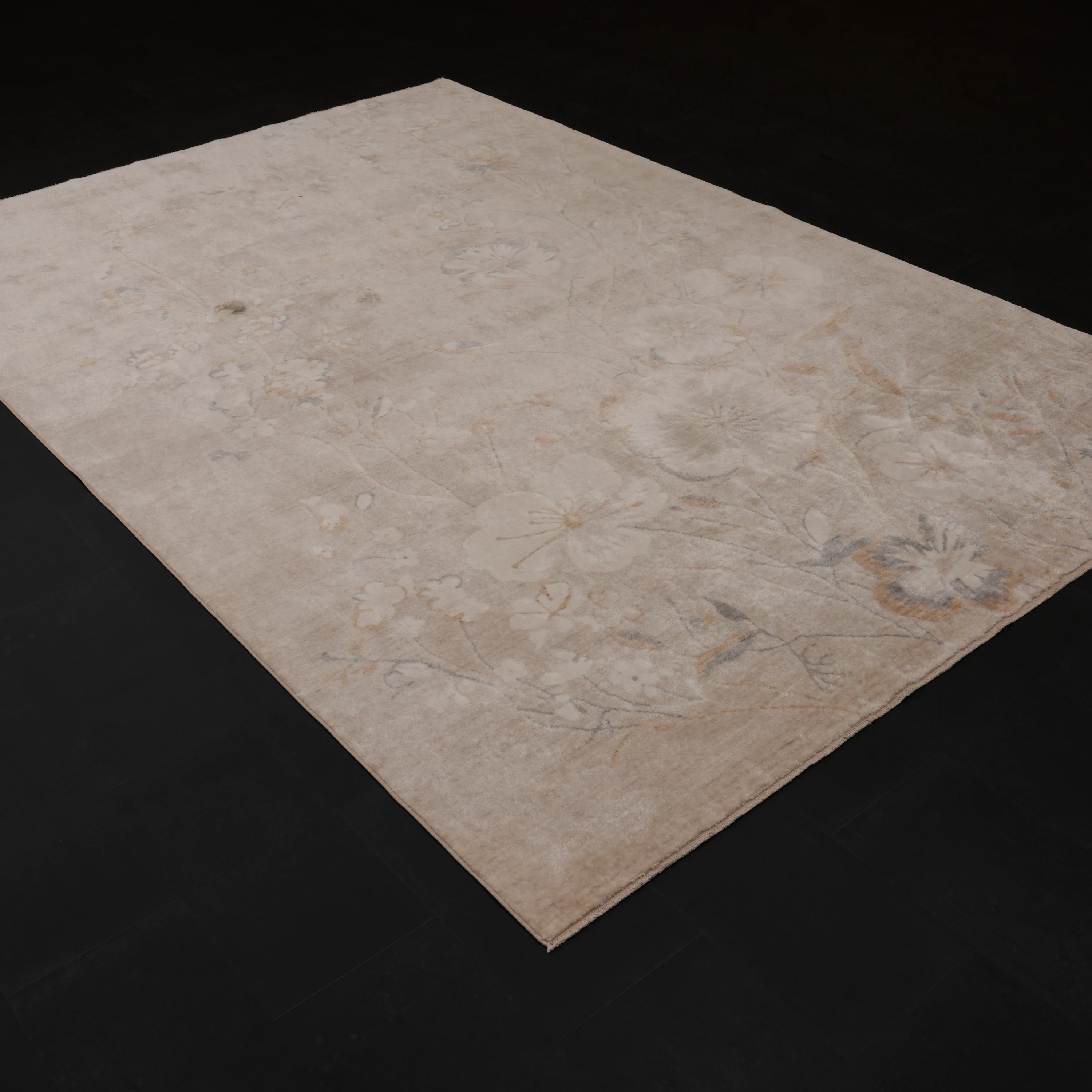 Günyolu Serisi Çiçek Desenli Vizon Tezgah Dokuma Doğal Halı