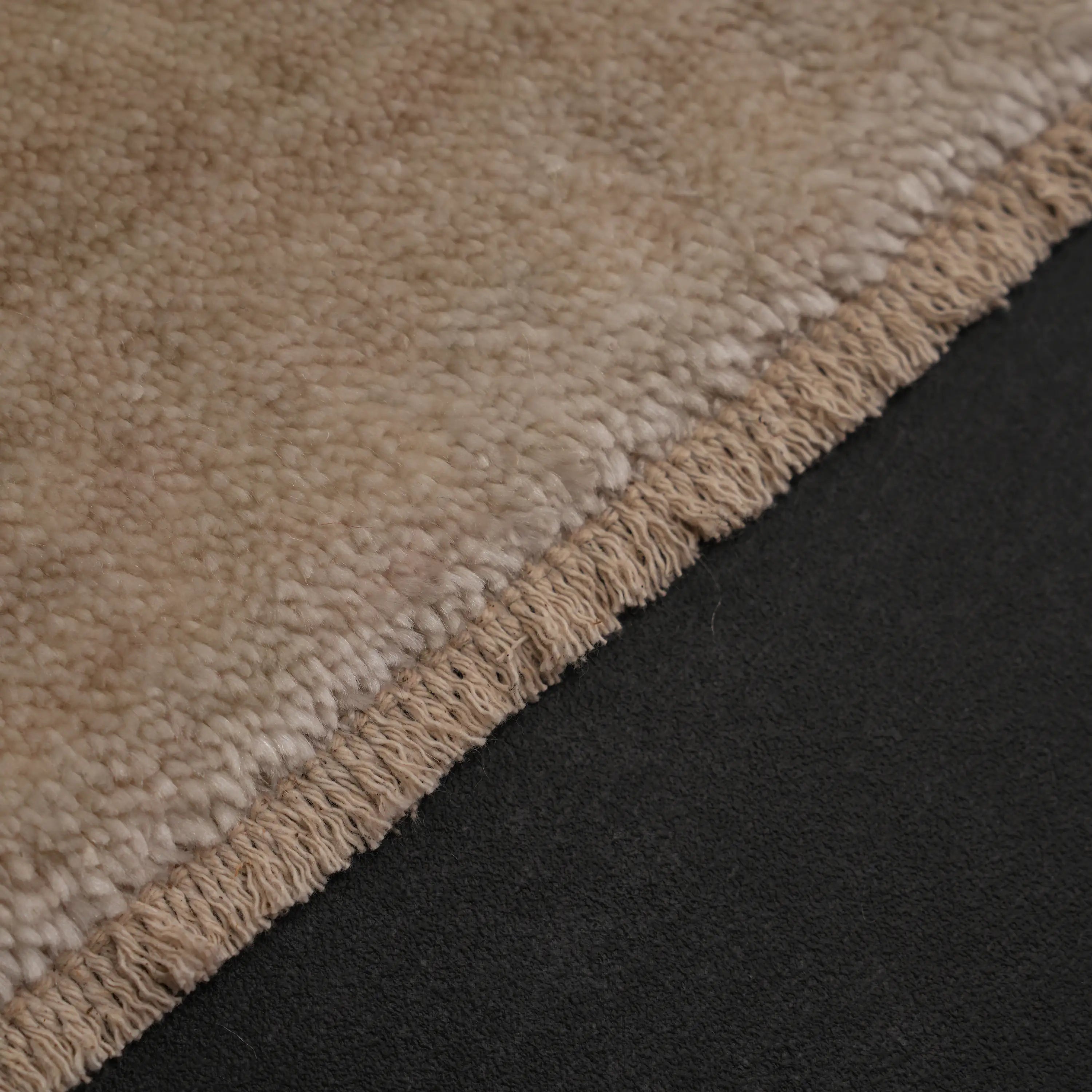 Günyolu Serisi Çiçek Desenli Vizon Tezgah Dokuma Doğal Halı