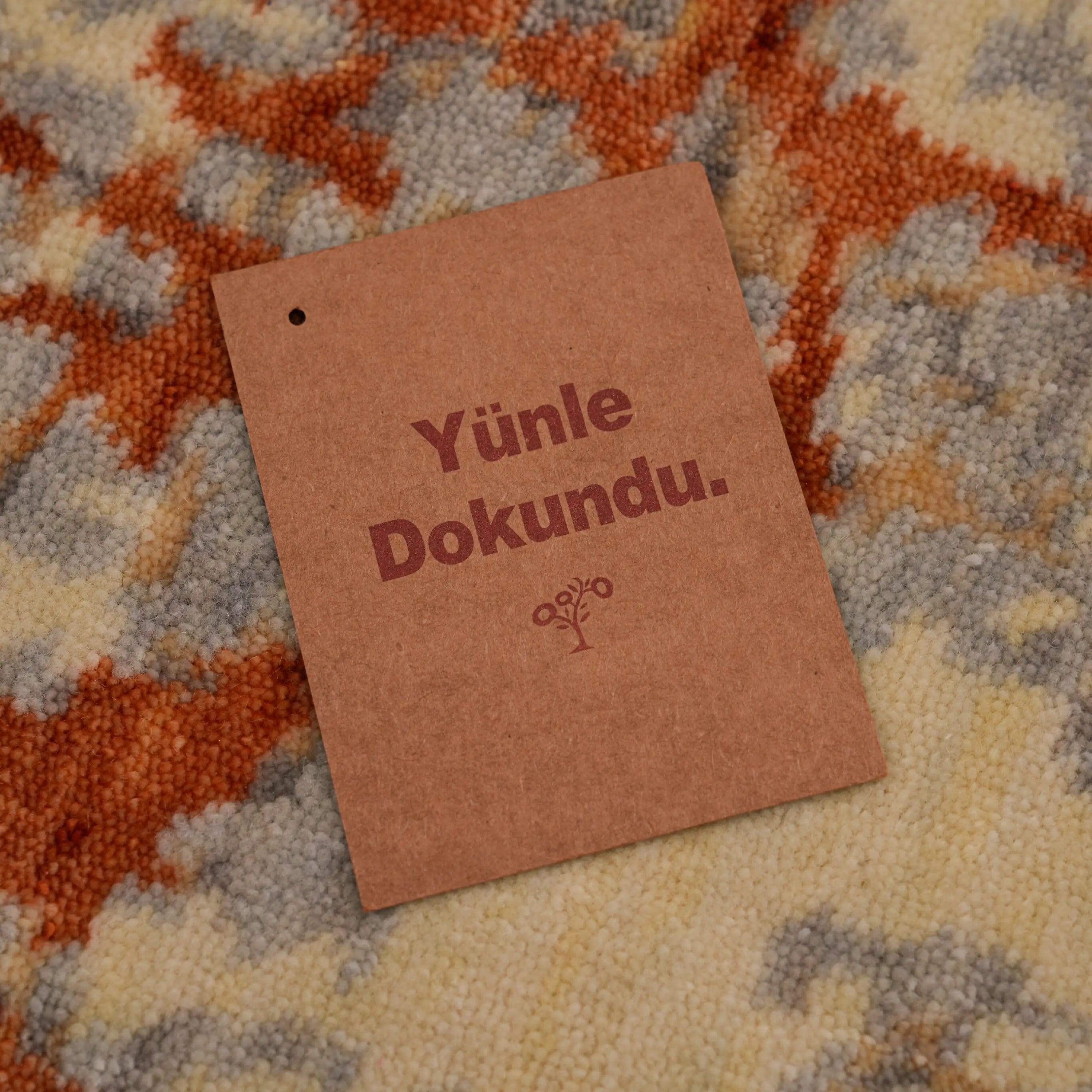 Günyolu Serisi Eğin (Kemaliye) Kapı Desenli Gri Tezgah Dokuma Doğal Halı
