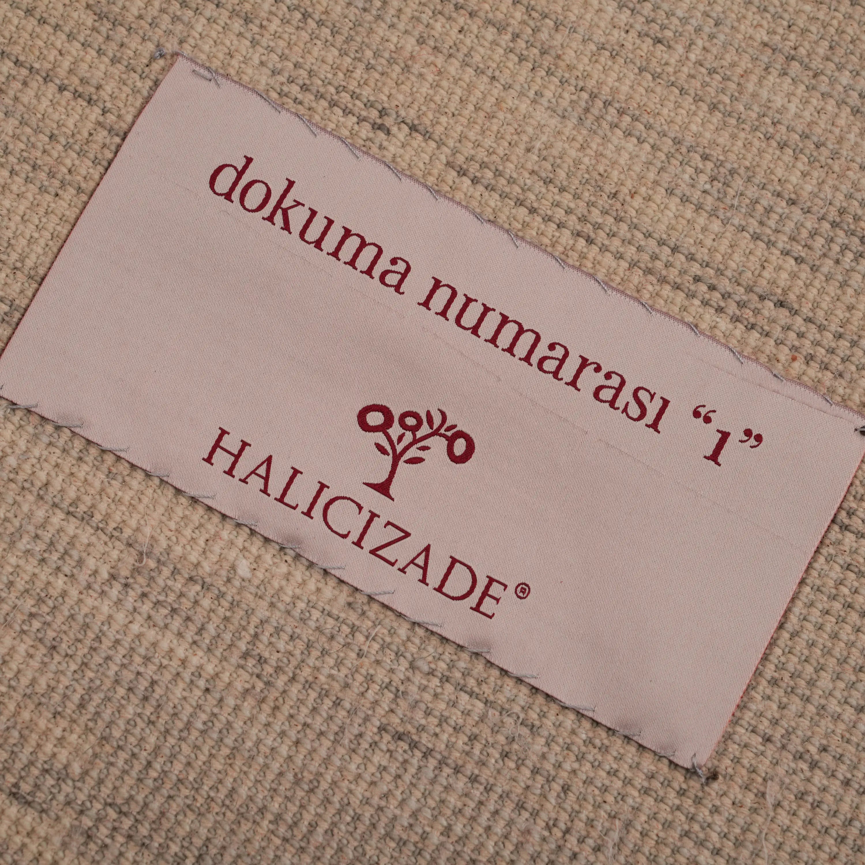 Günyolu Serisi Kemaliye Karanlık Kanyon Desenli Bej Tezgah Dokuma Doğal Halı