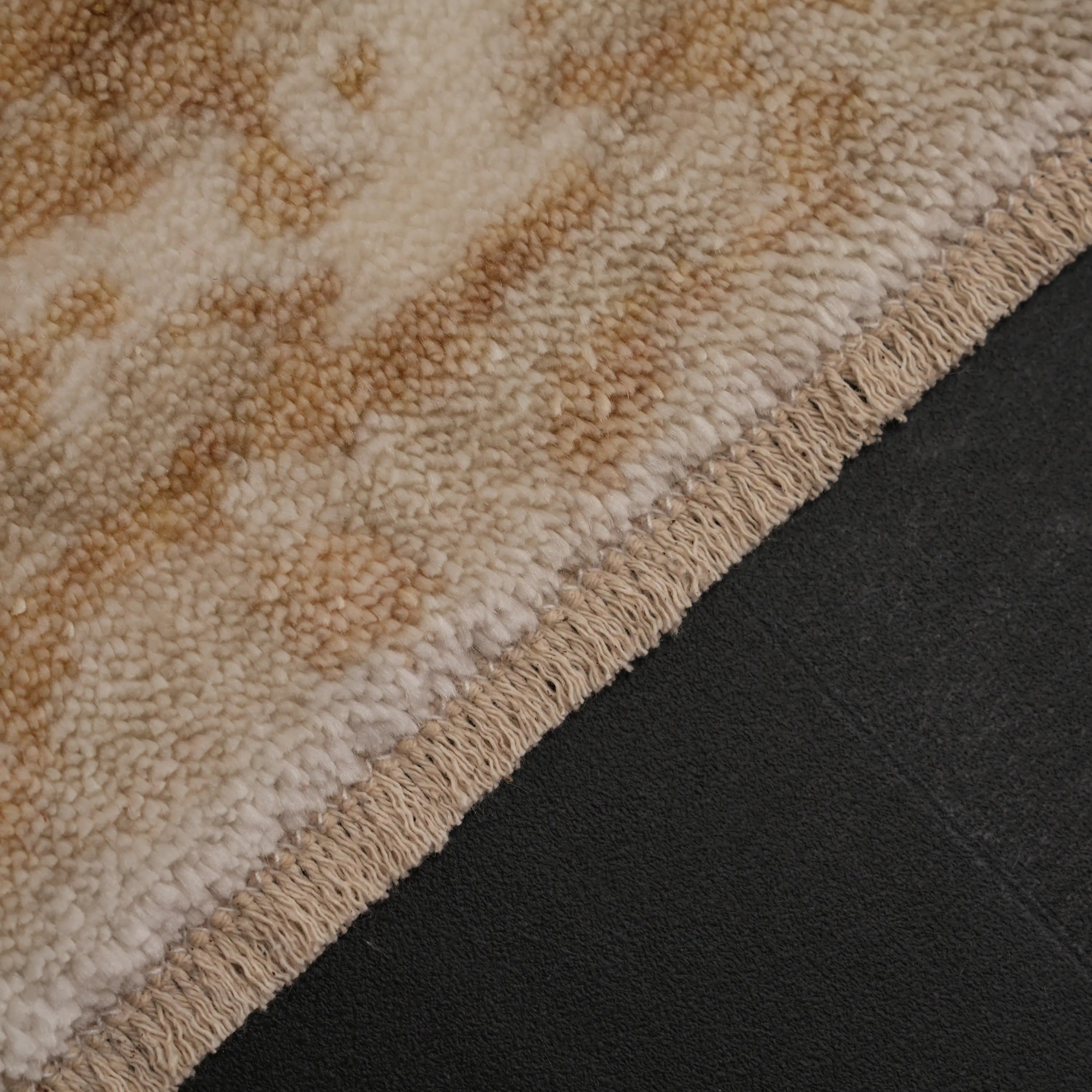 Günyolu Serisi Memlük Desenli Bej Tezgah Dokuma Doğal Halı