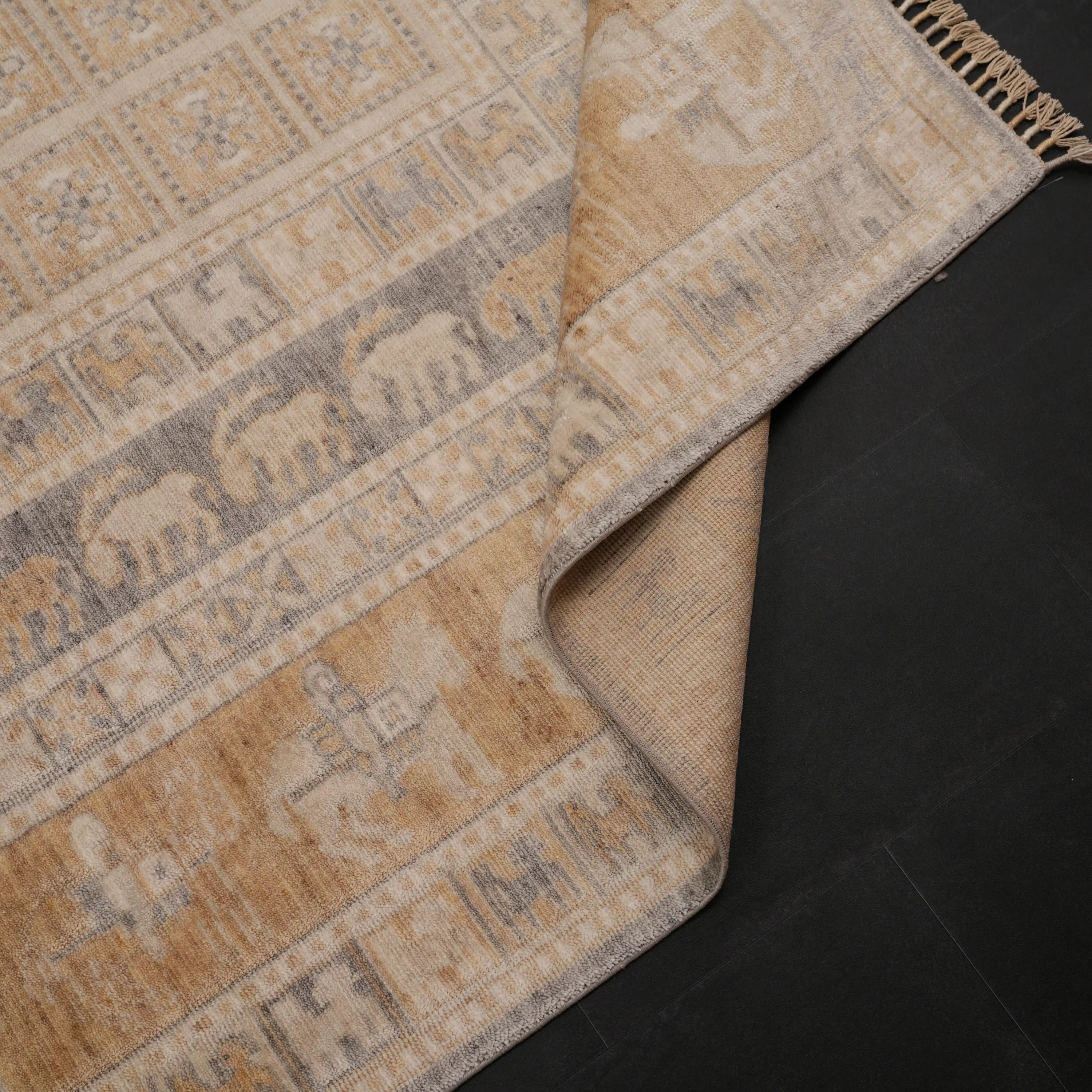 Günyolu Series Pazırık Patterned Cream Loom-Woven Natural Rug