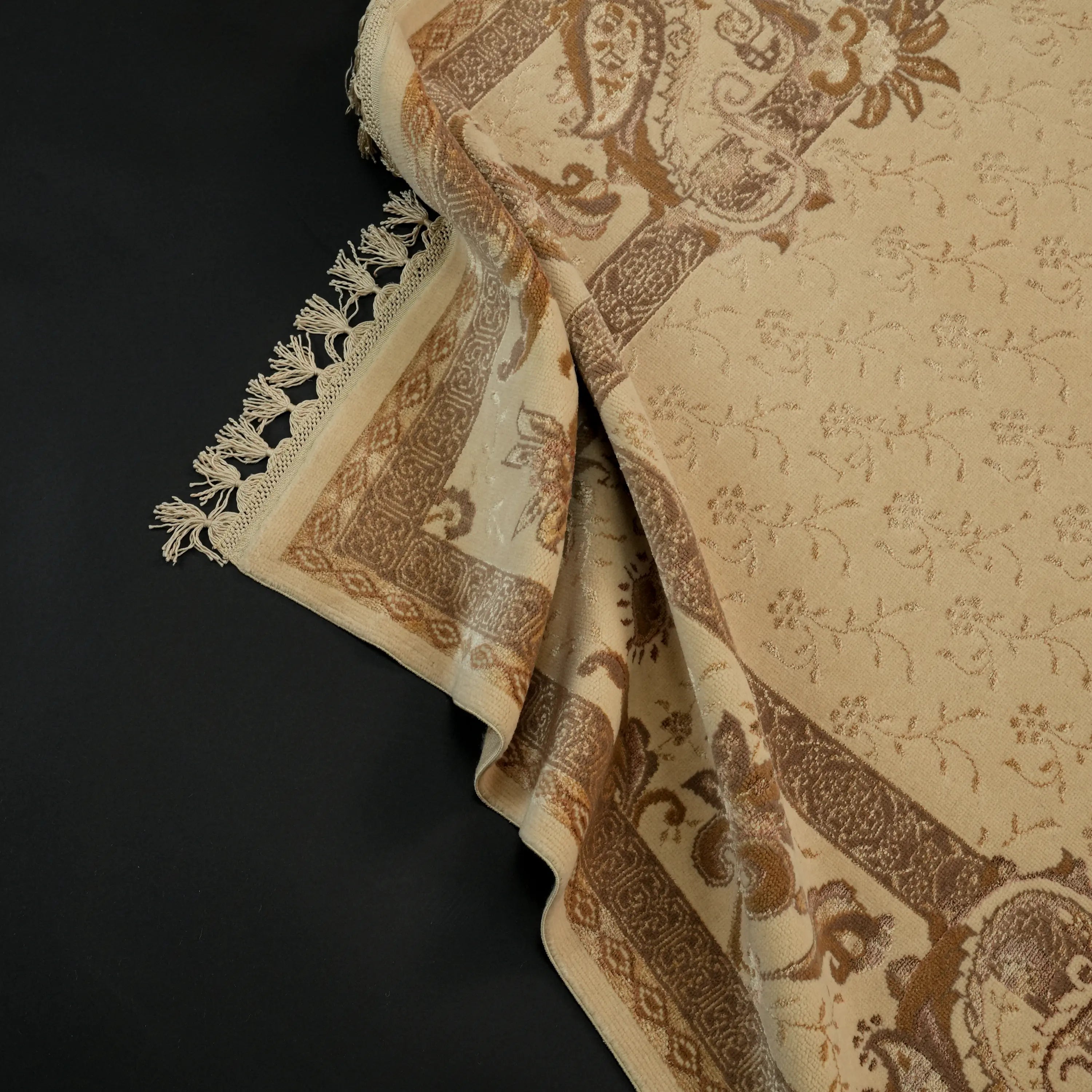 Hanzâde Serisi El Dokuma Çerçeve Desenli Krem İpekli Halı