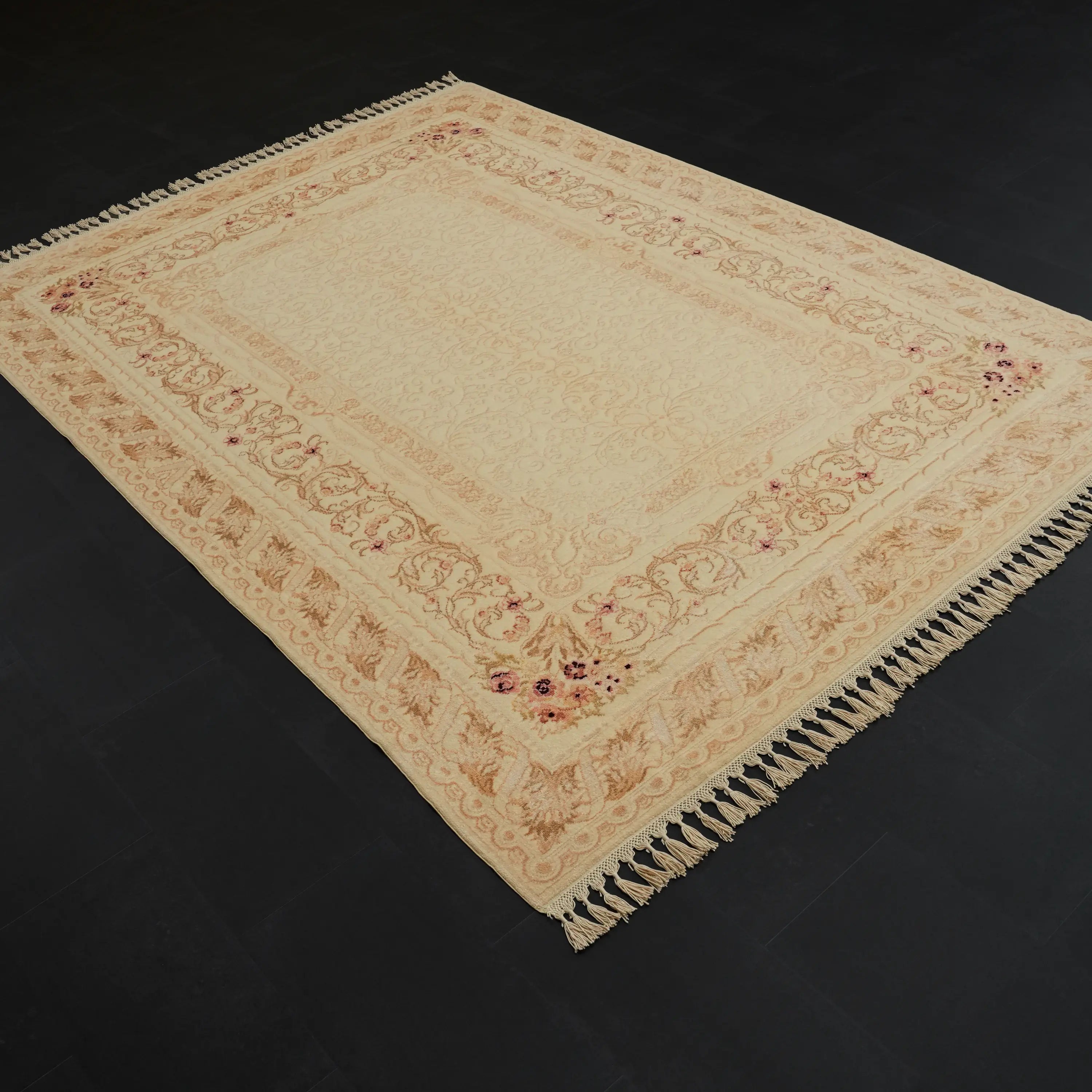 Hanzâde Serisi El Dokuma Çerçeve Desenli Krem Yün Halı