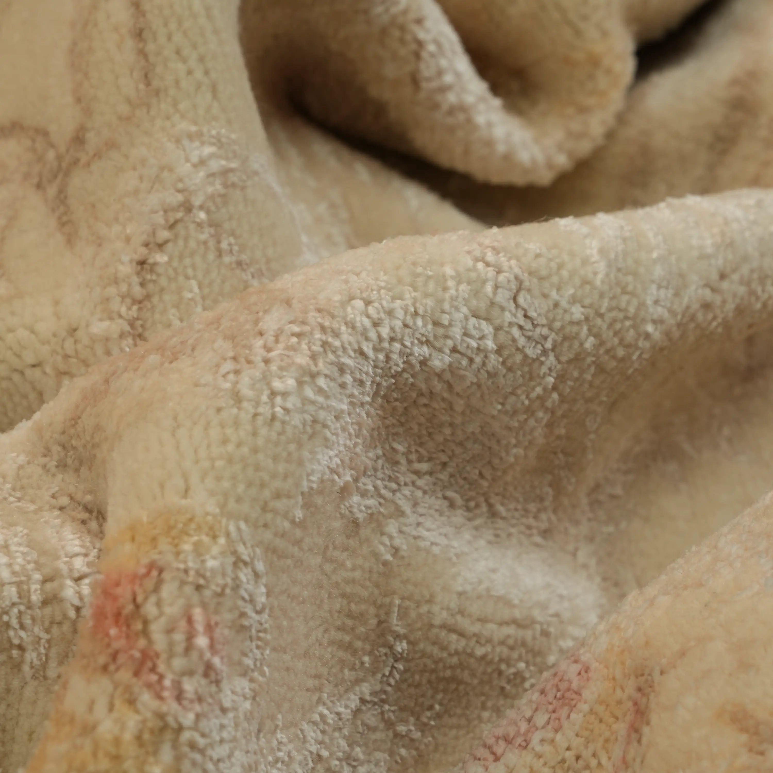 Hanzâde Series Handwoven Floral Pattern Cream Silk Rug