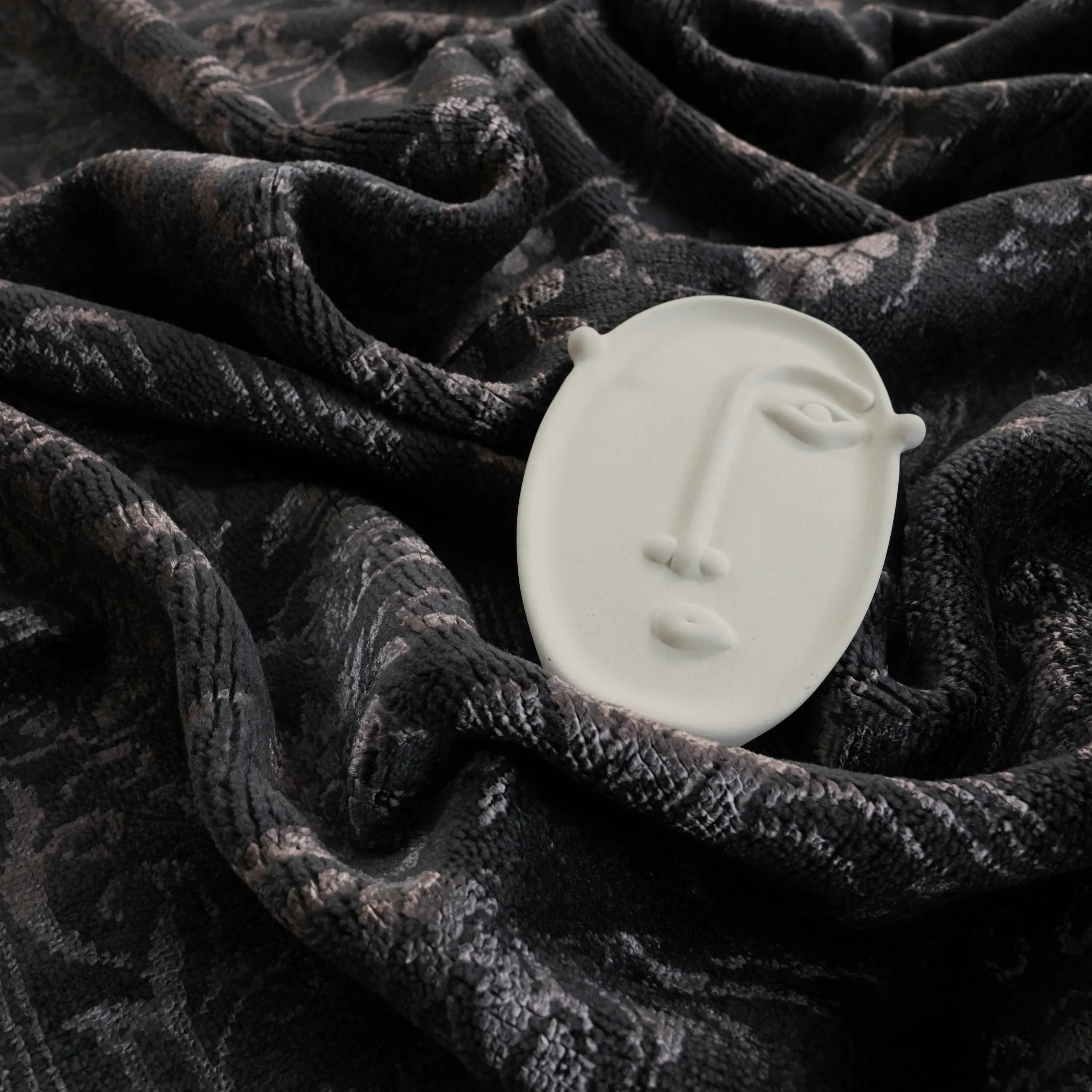 Hanzâde Series Frame Design Hand Woven Carpet