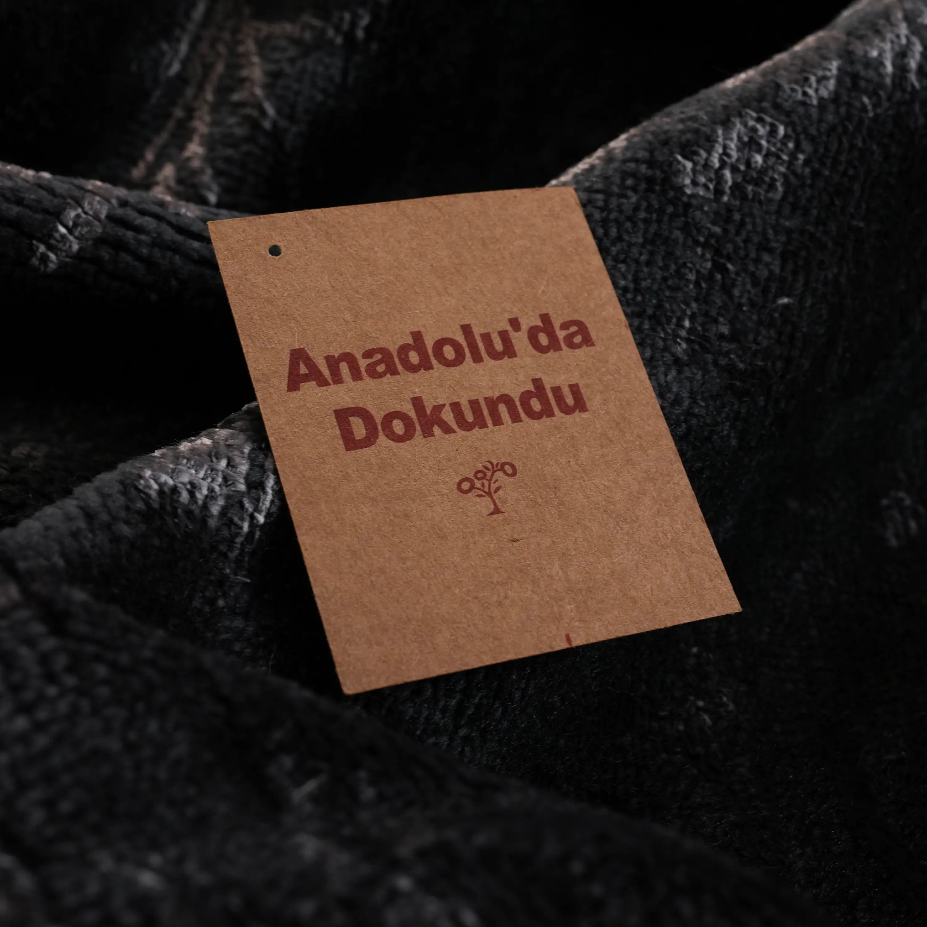 Hanzâde Series Frame Design Hand Woven Carpet