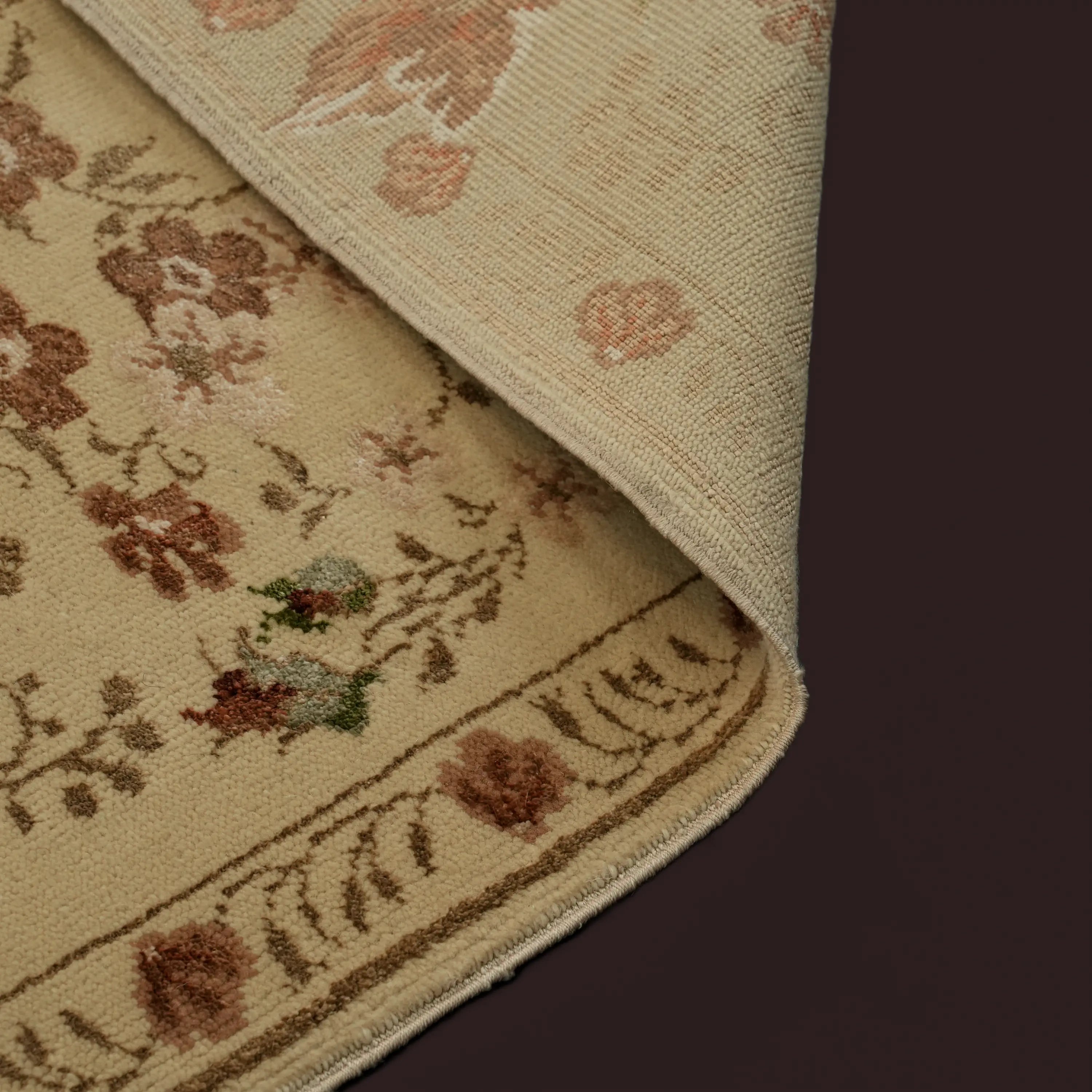 Harem Serisi El Dokuma Bej Uşak Desenli İpekli Halı