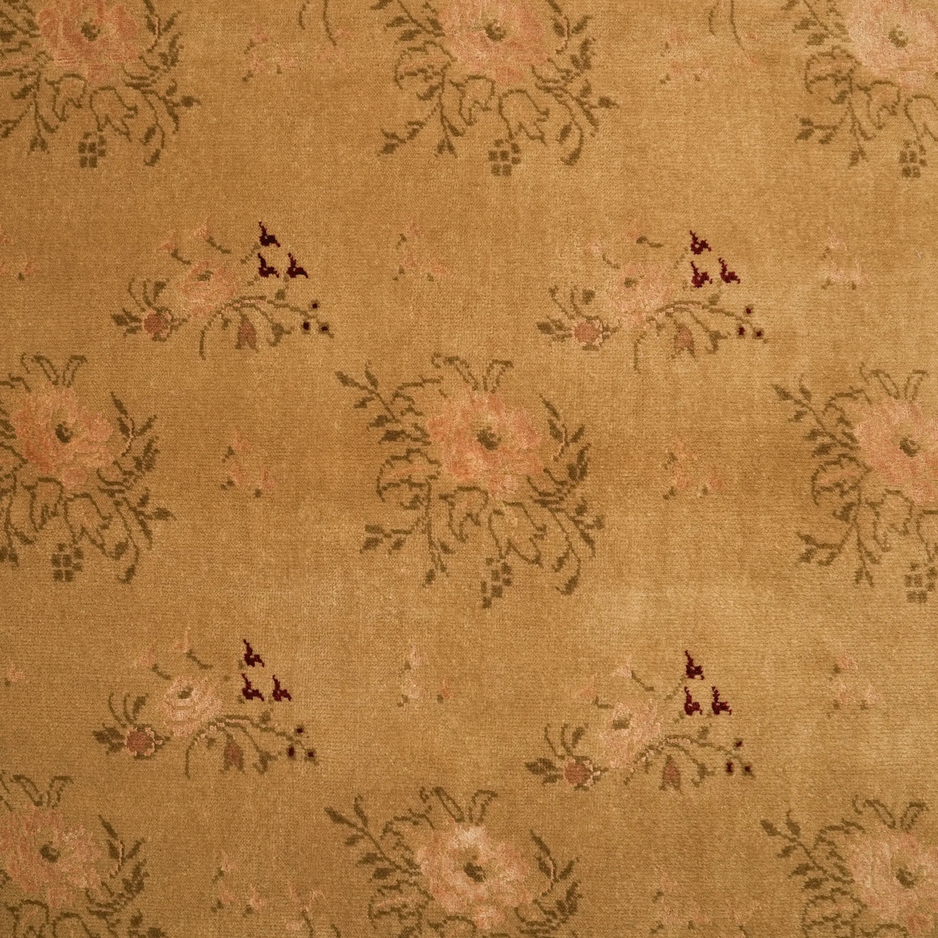 Harem Serisi El Dokuma Uşak Desenli Bej İpekli Halı