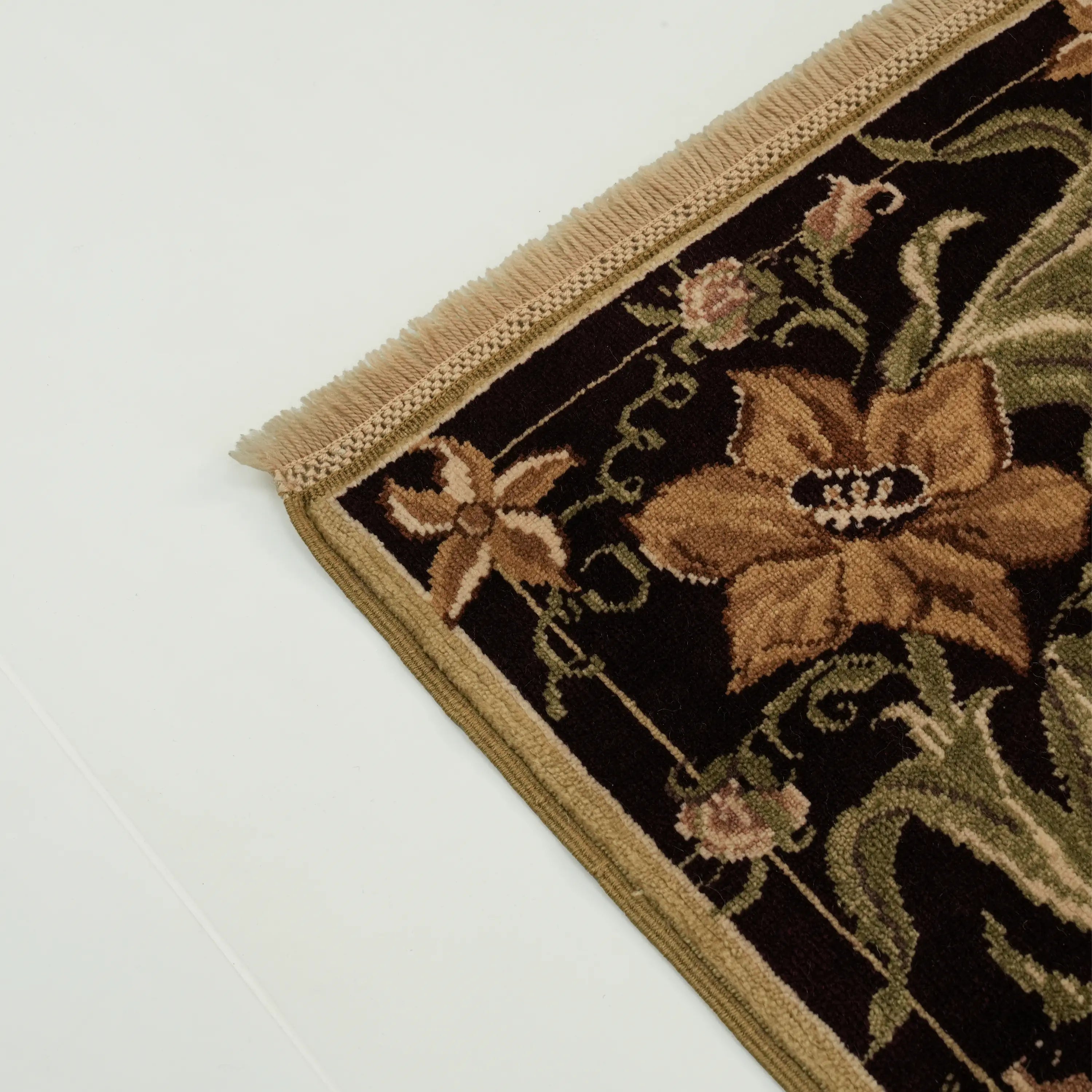 Harem Serisi El Dokuma Uşak Desenli Bej Yün Halı