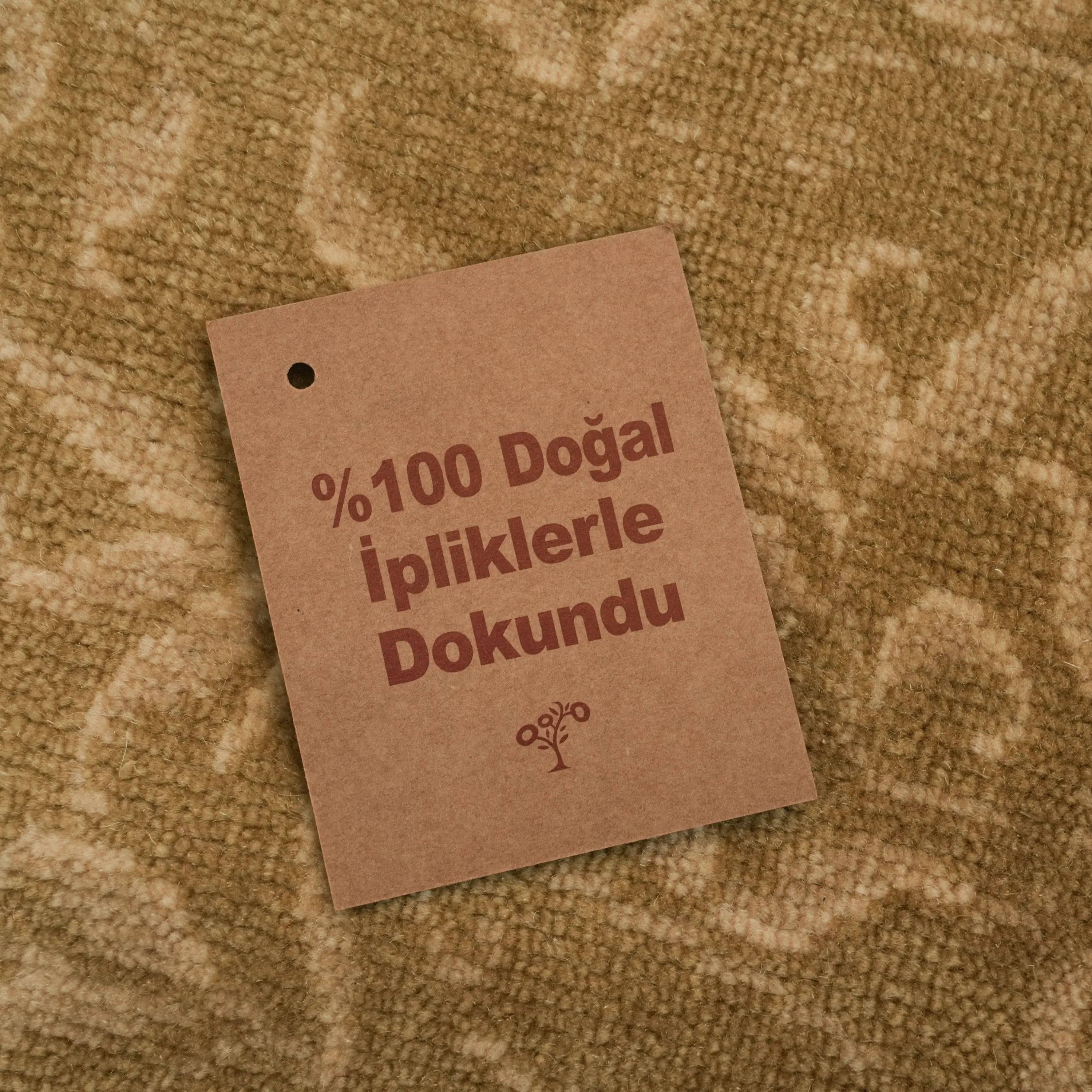 Harem Serisi El Dokuma Uşak Desenli Bej Yün Halı