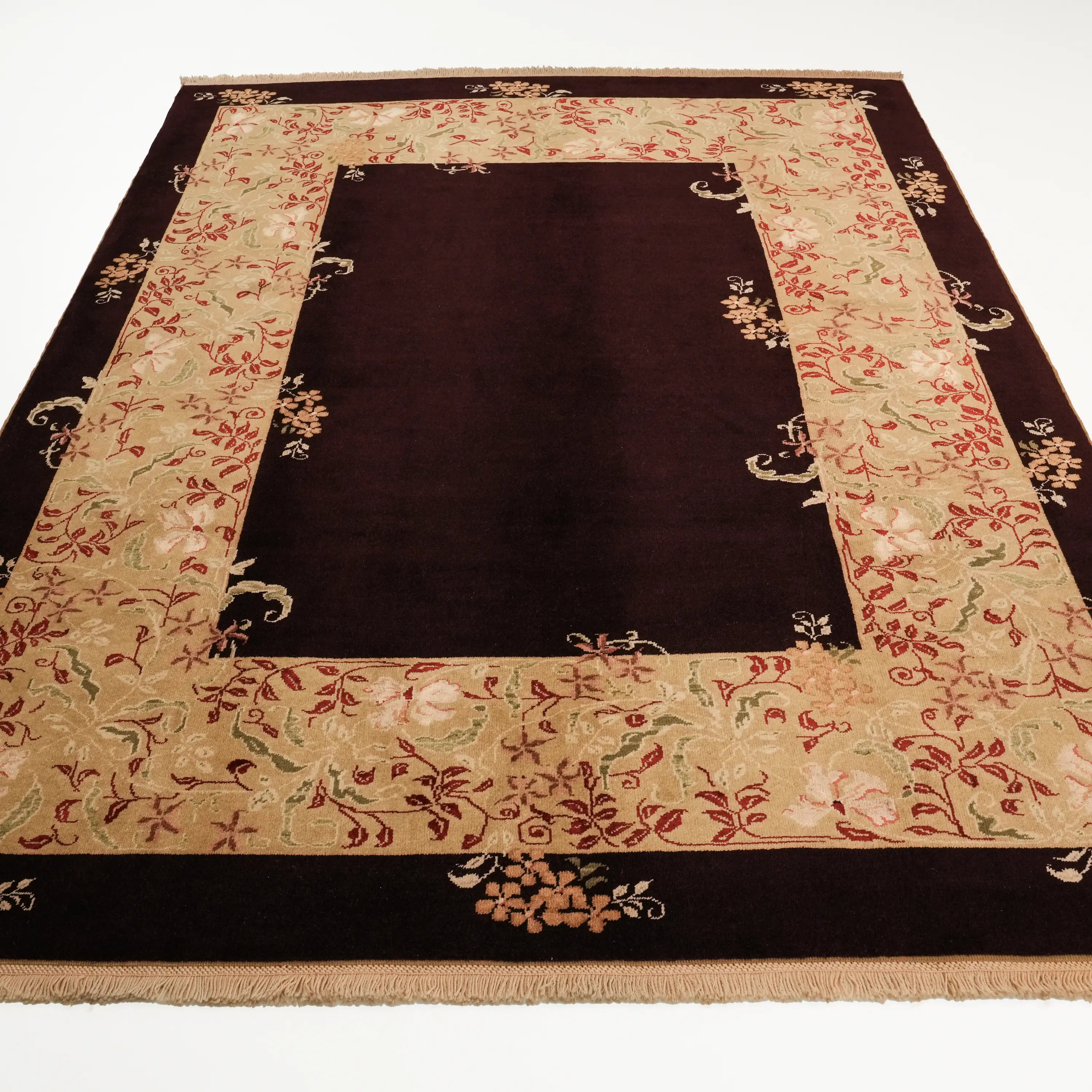 Harem Serisi El Dokuma Uşak Desenli Bordo İpekli Halı