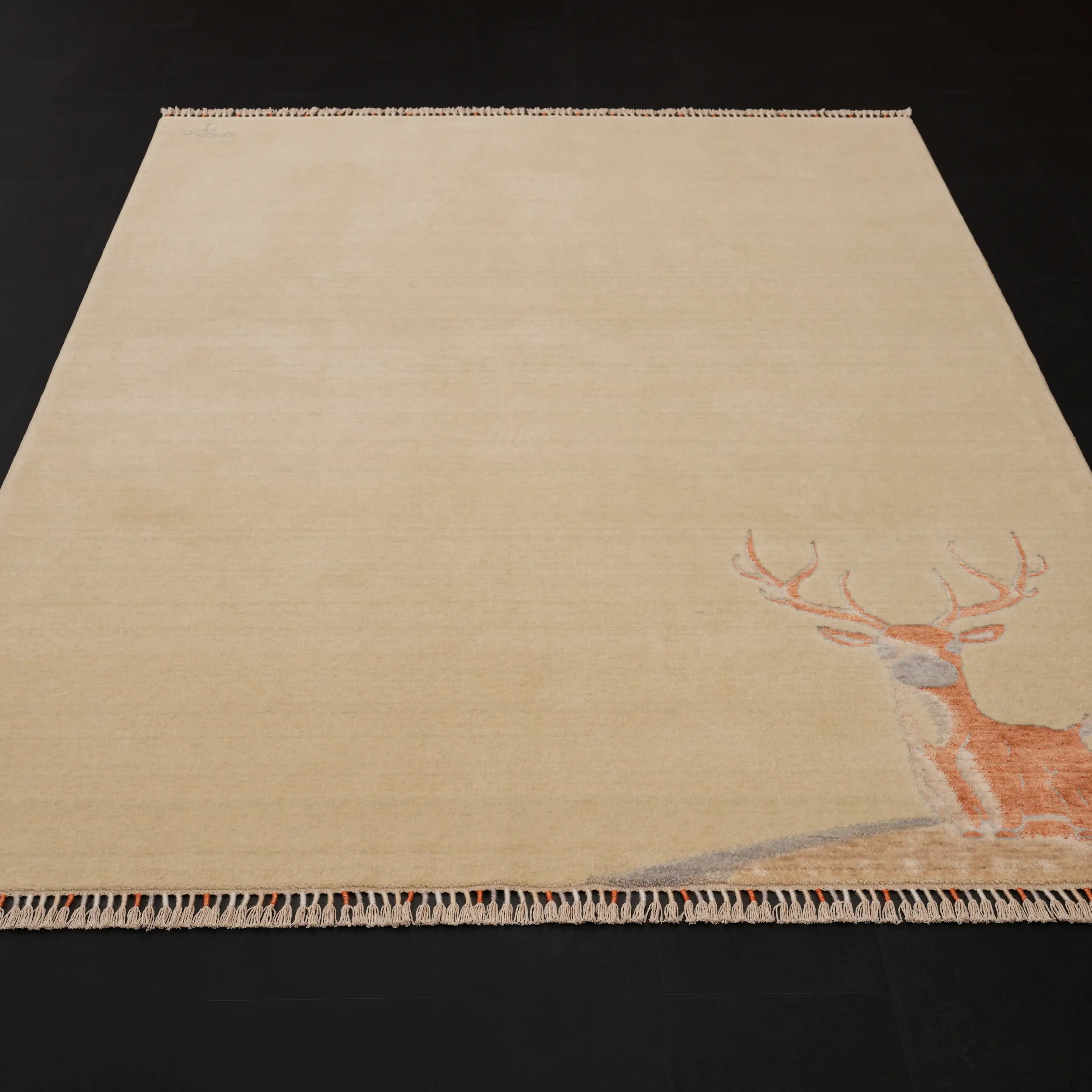 Hatıl Series Deer Patterned Natural Wool Loom-Woven Rug