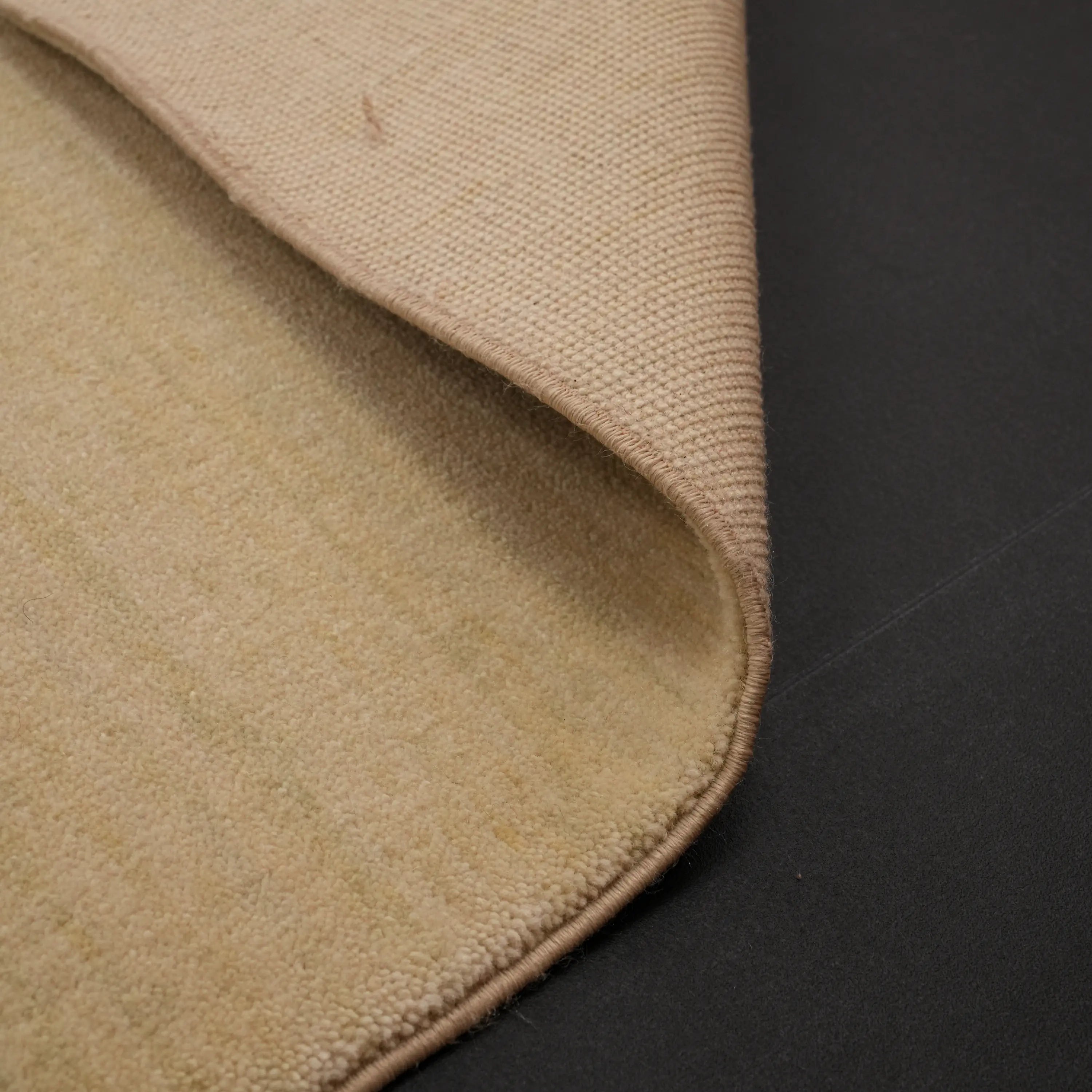 Hatıl Series Deer Patterned Natural Wool Loom-Woven Rug