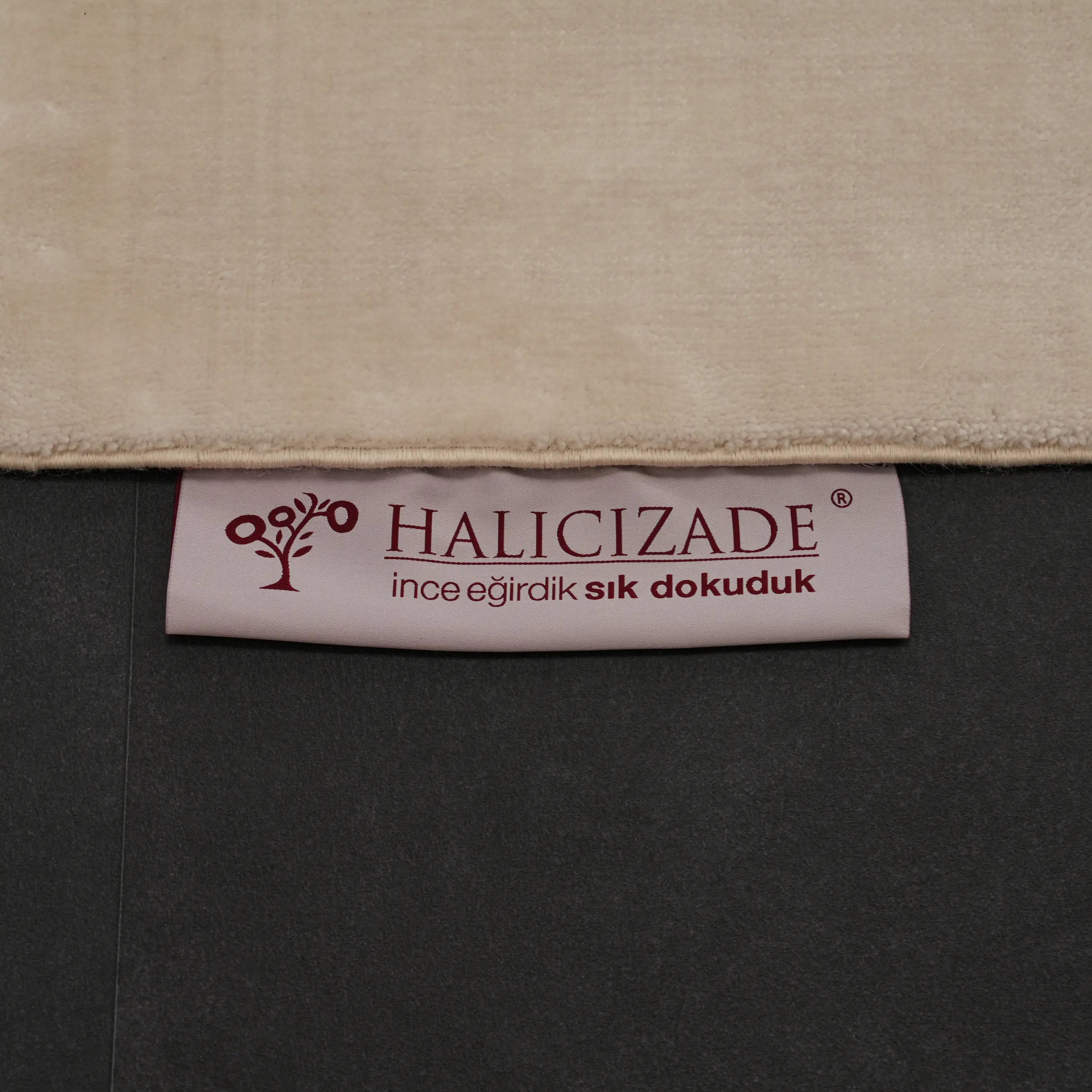 Hatıl Serisi Kelebek Desenli Doğal Tencel Tezgah Dokuma Halı