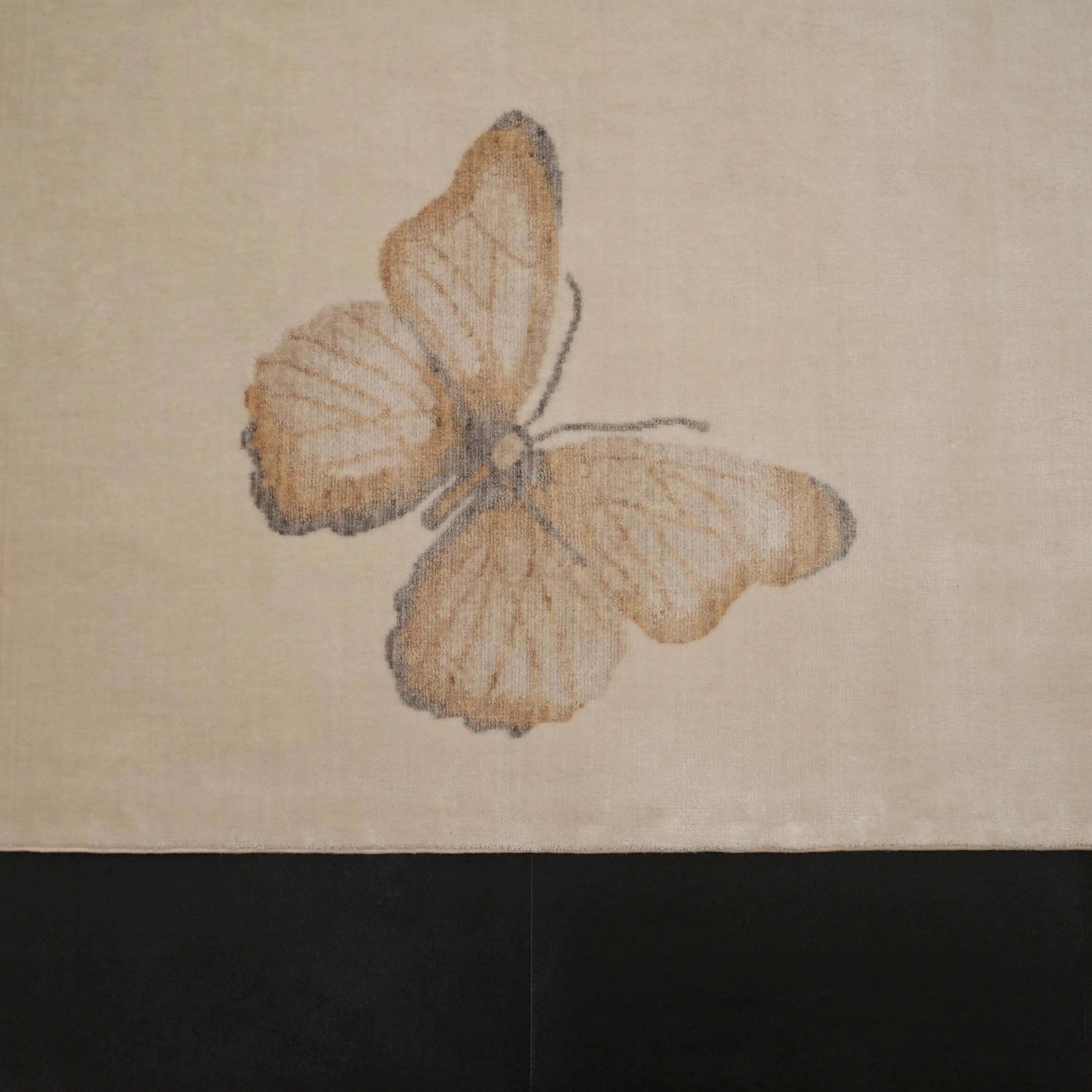 Hatıl Serisi Kelebek Desenli Doğal Tencel Tezgah Dokuma Halı