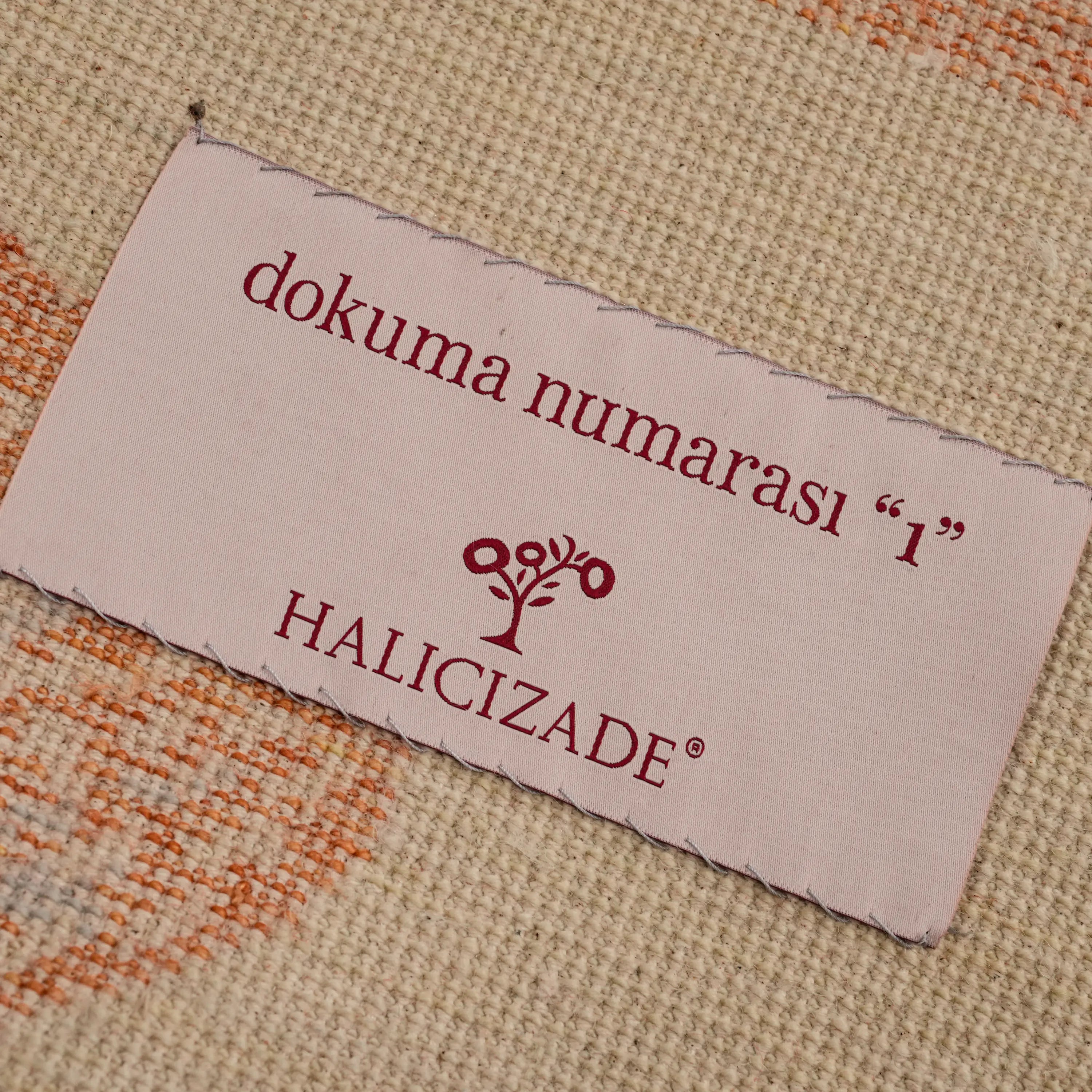 Hatıl Serisi Mantar Desenli Doğal Yün Tezgah Dokuma Halı