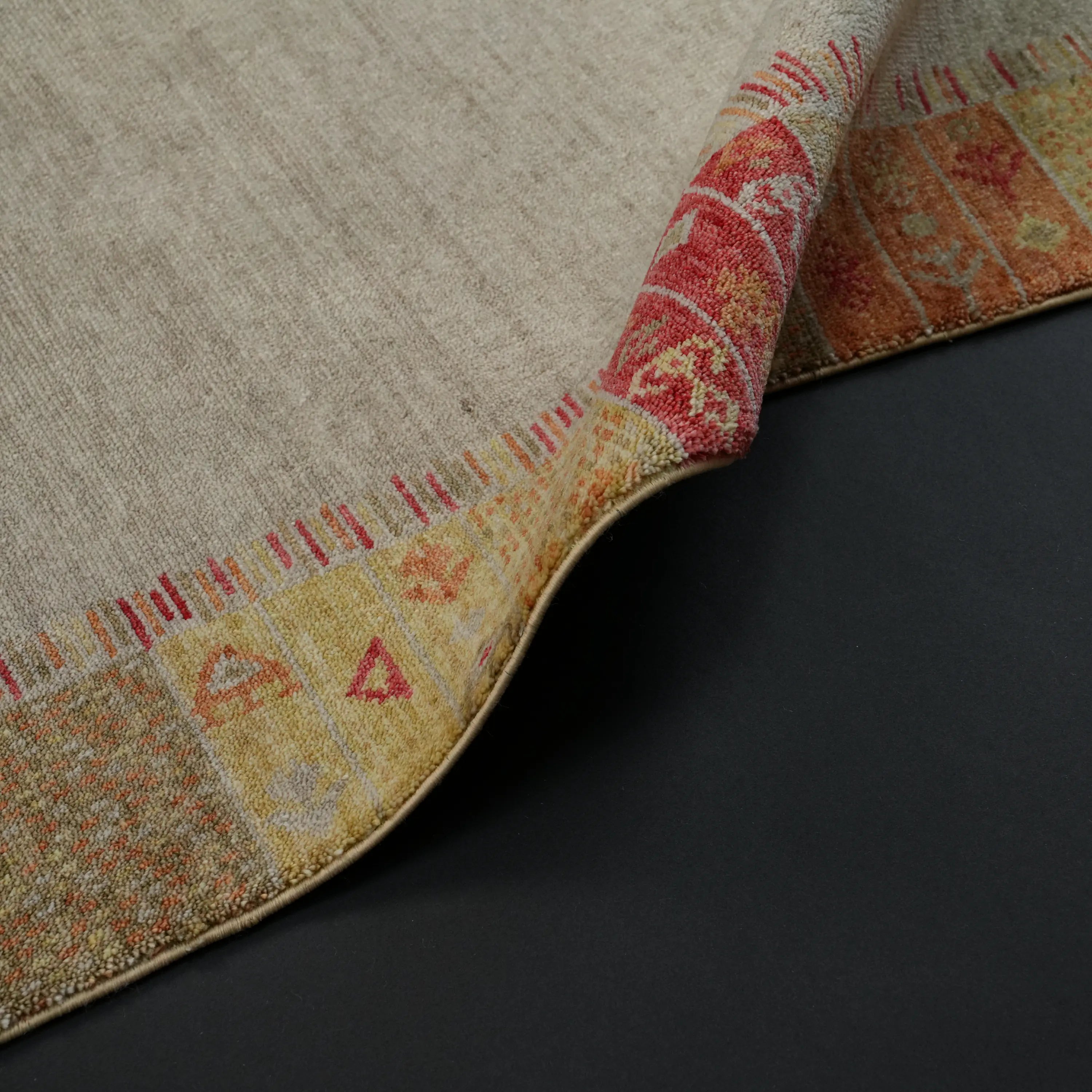 Heritage Serisi Çerçece Desenli Krem Tencel Tezgah Dokuma Halı