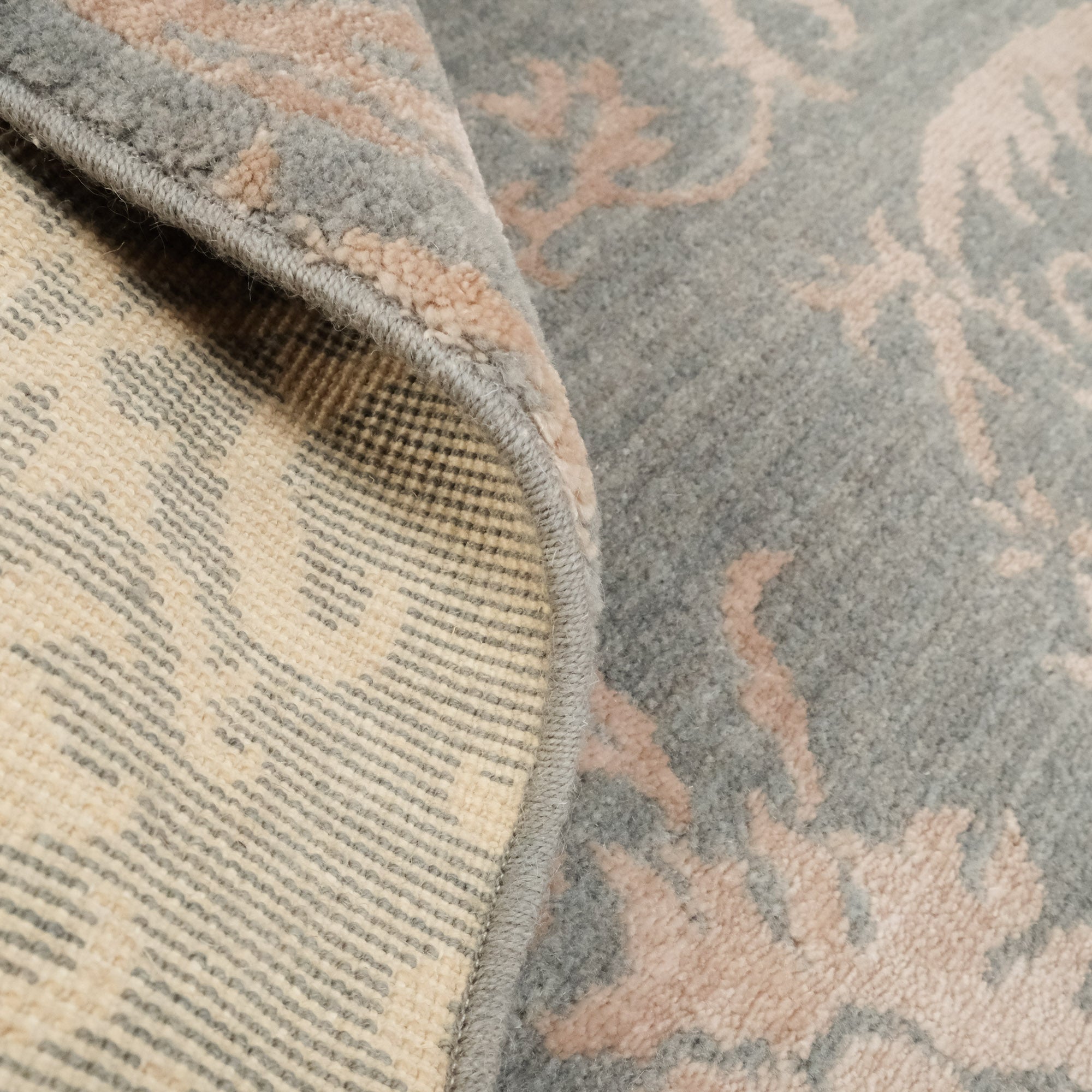 Heritage Series Floral Patterned Loom-Woven Rug