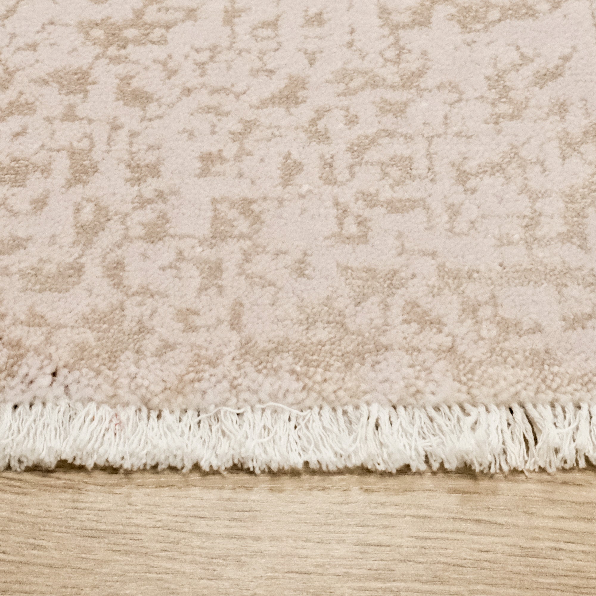 Heritage Series Vintage Design Machine Woven Carpet