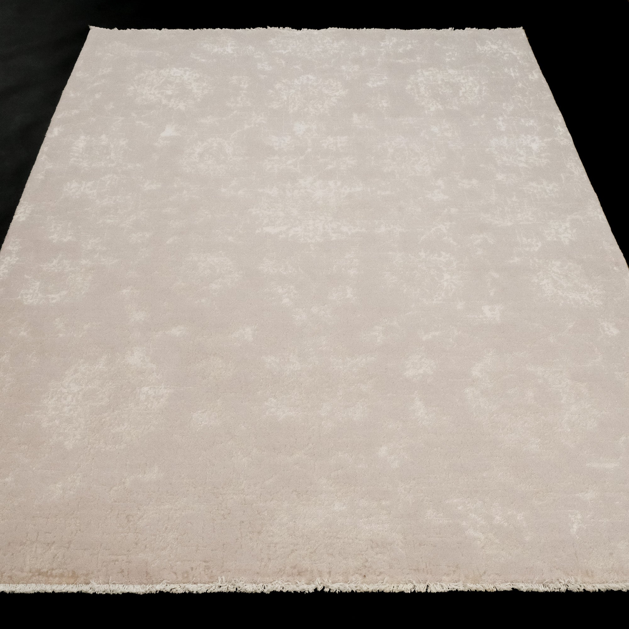 Heritage Series Vintage Design Machine Woven Carpet