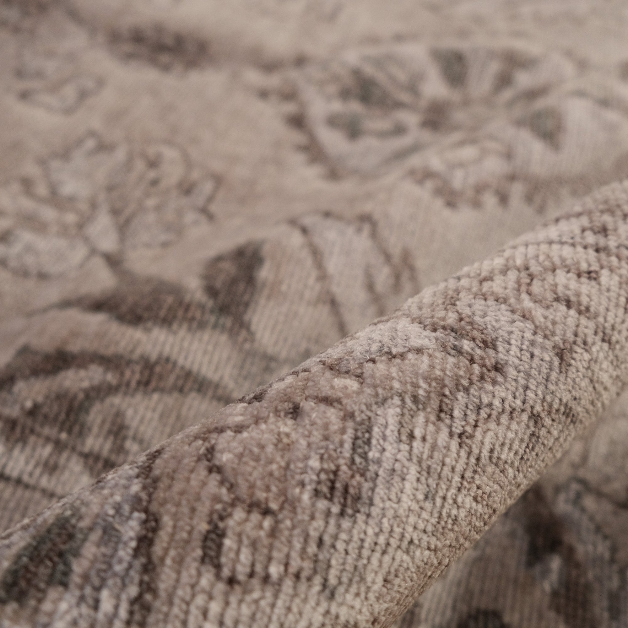 Heritage Series Loom-Woven Vintage Patterned Gray Rug