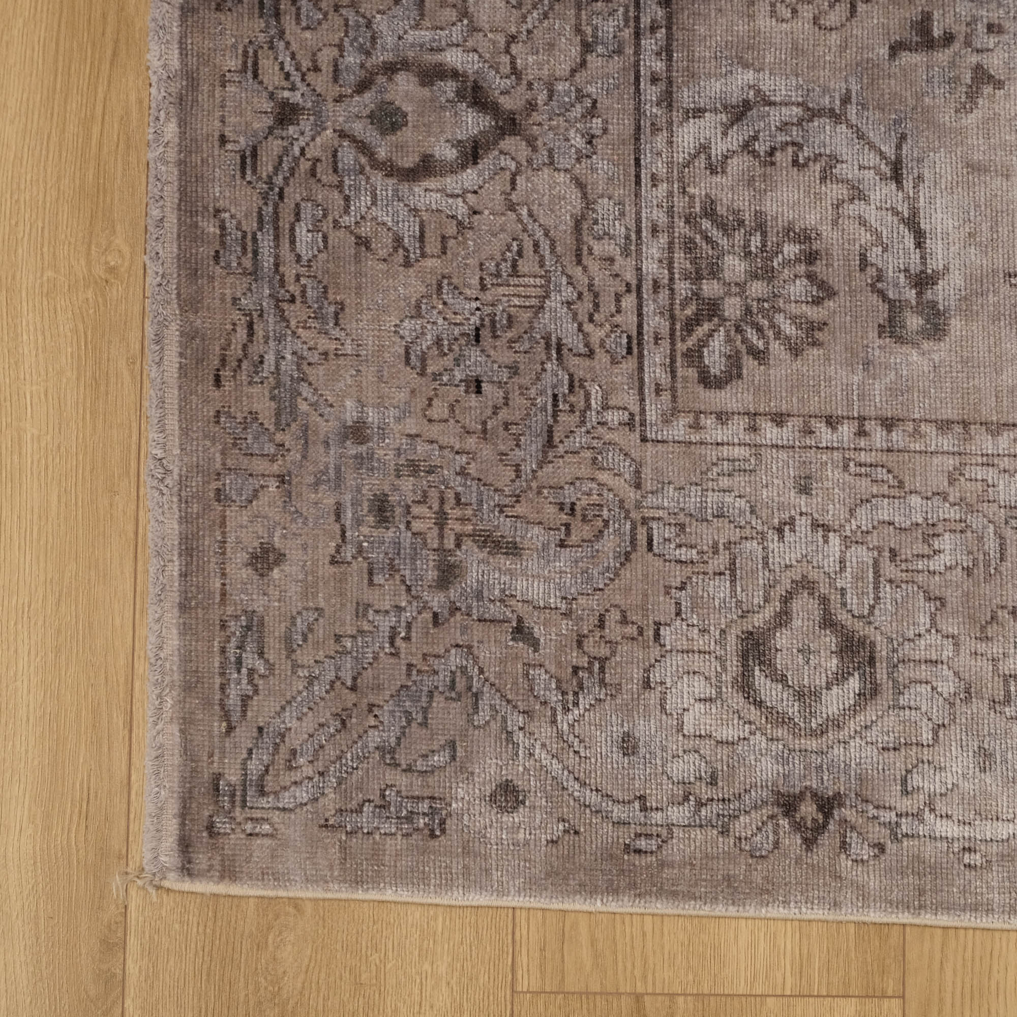 Heritage Series Loom-Woven Vintage Patterned Gray Rug