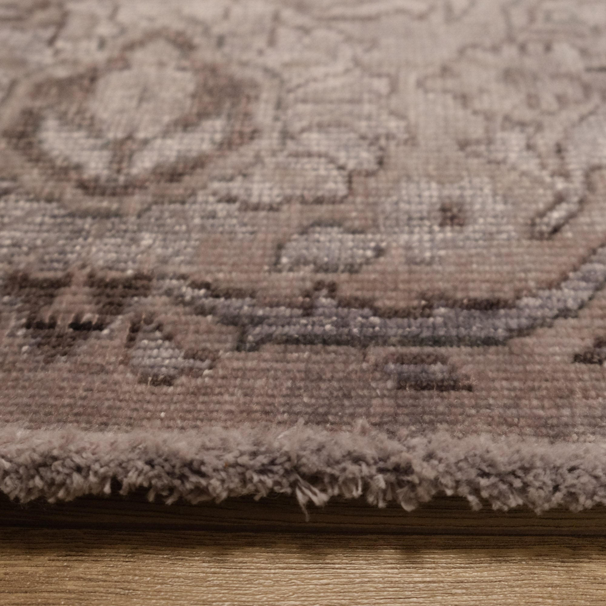 Heritage Series Loom-Woven Vintage Patterned Gray Rug