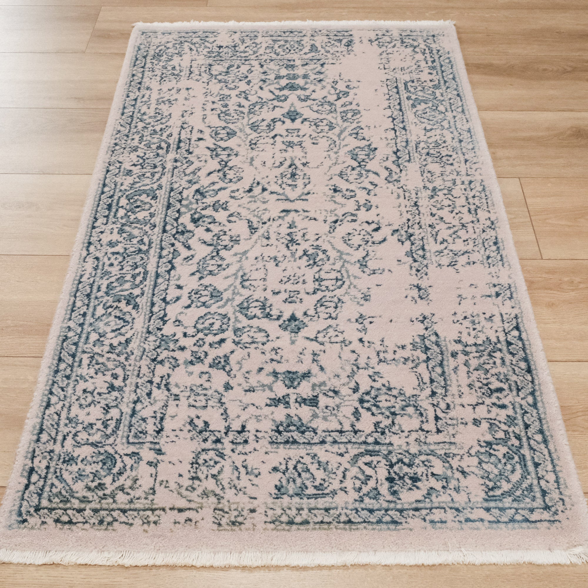 Heritage Series Vintage Design Machine Woven Carpet