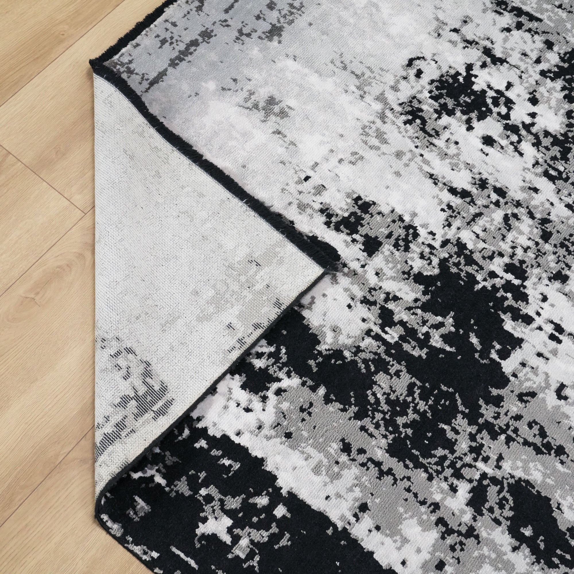 Heritage Series Abstract Patterned Black Wool Carpet