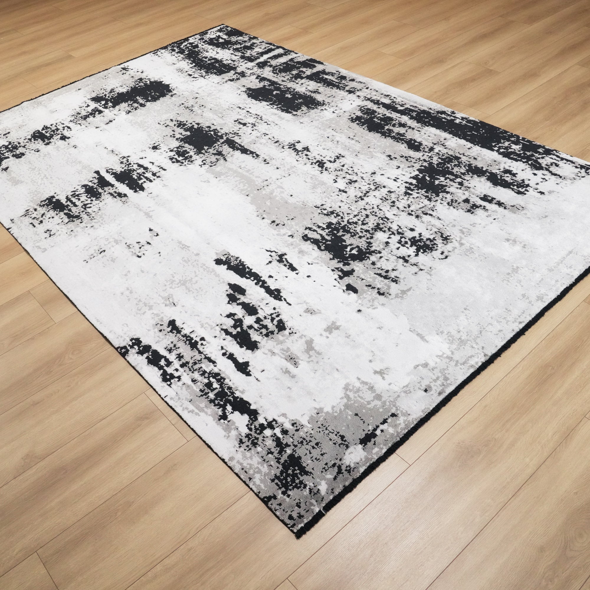 Heritage Series Abstract Patterned Black Wool Carpet