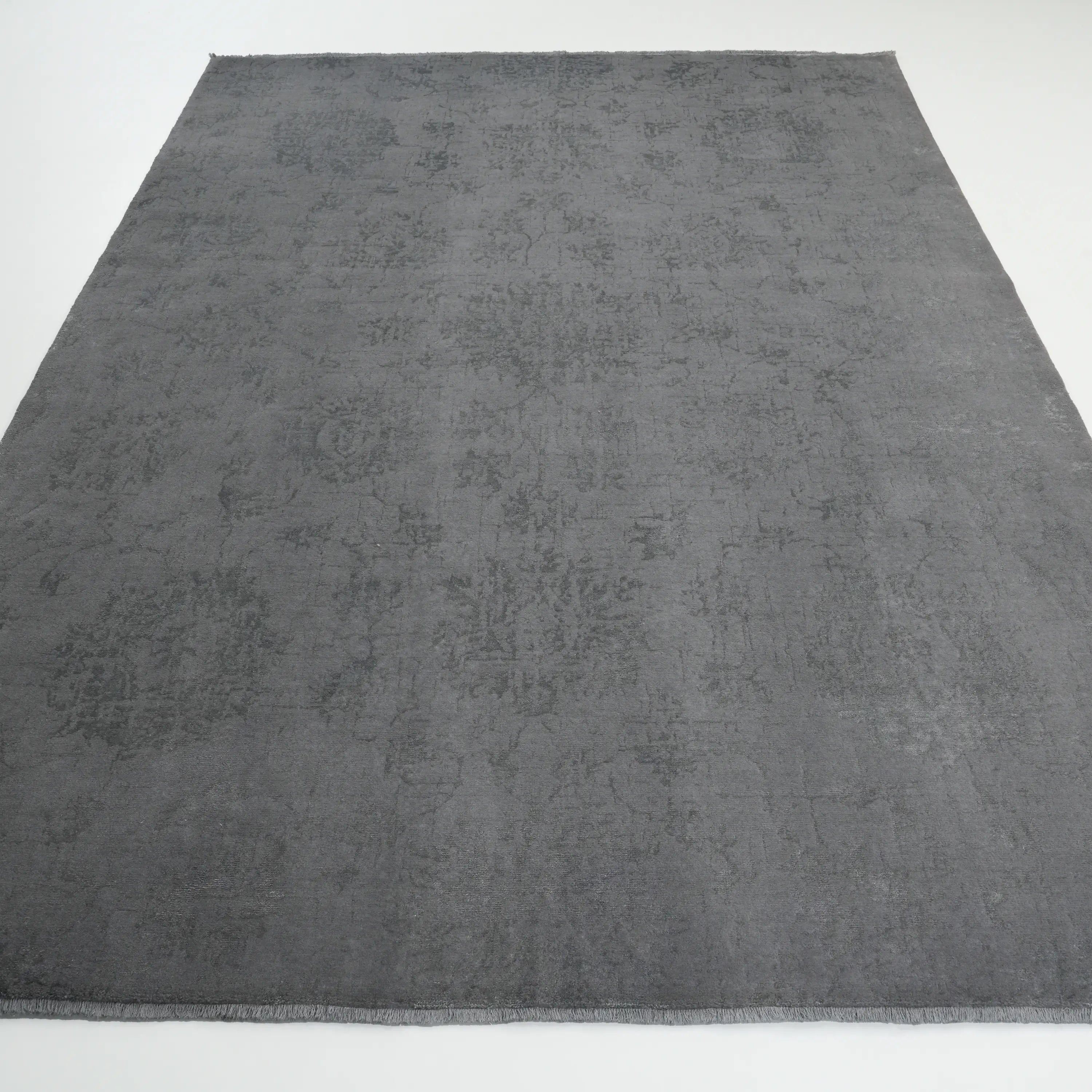 Heritage Series Vintage Patterned Gray Wool Loom Woven Rug