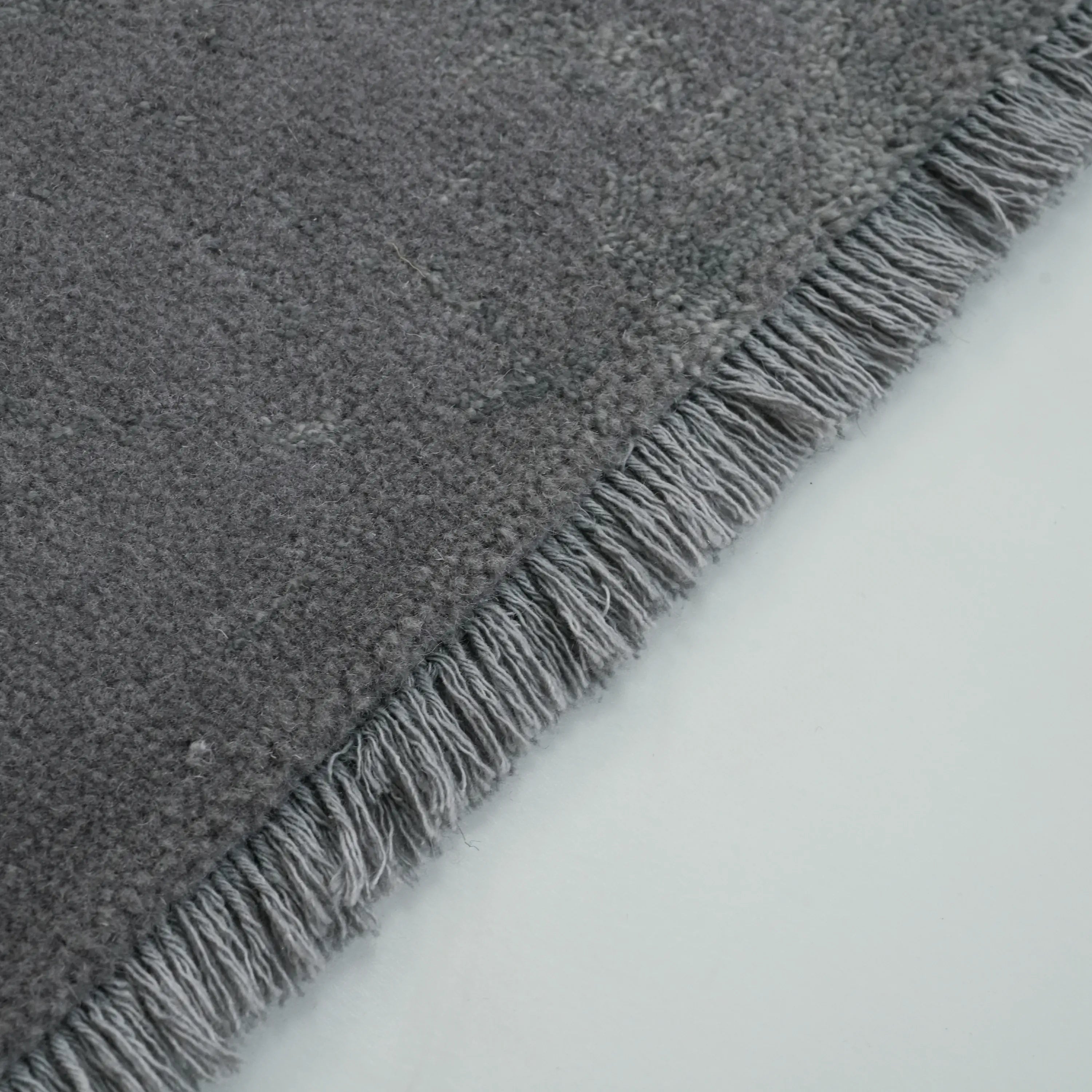 Heritage Series Vintage Patterned Gray Wool Loom Woven Rug