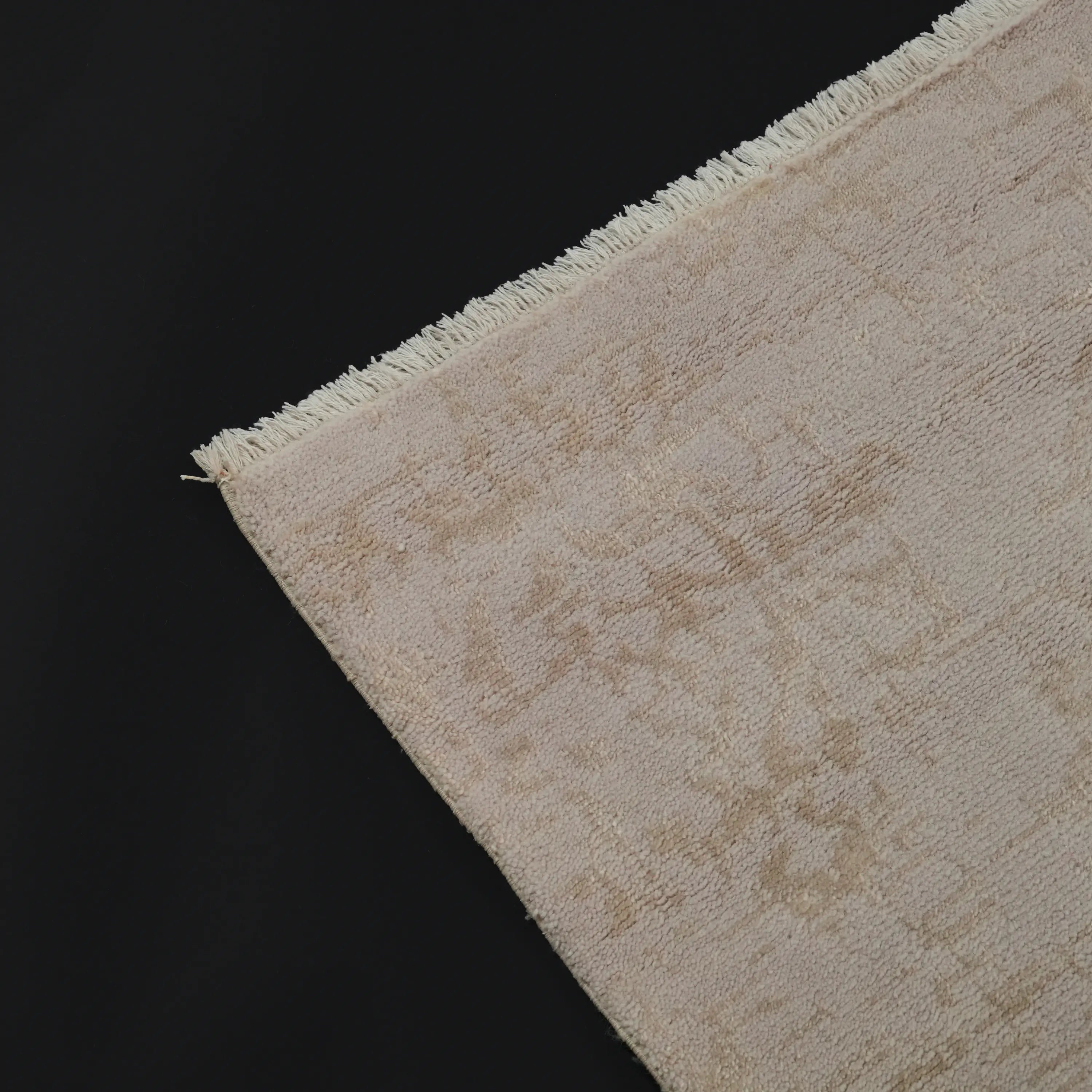 Heritage Serisi Vintage Desenli Krem Yün Tezgah Dokuma Halı