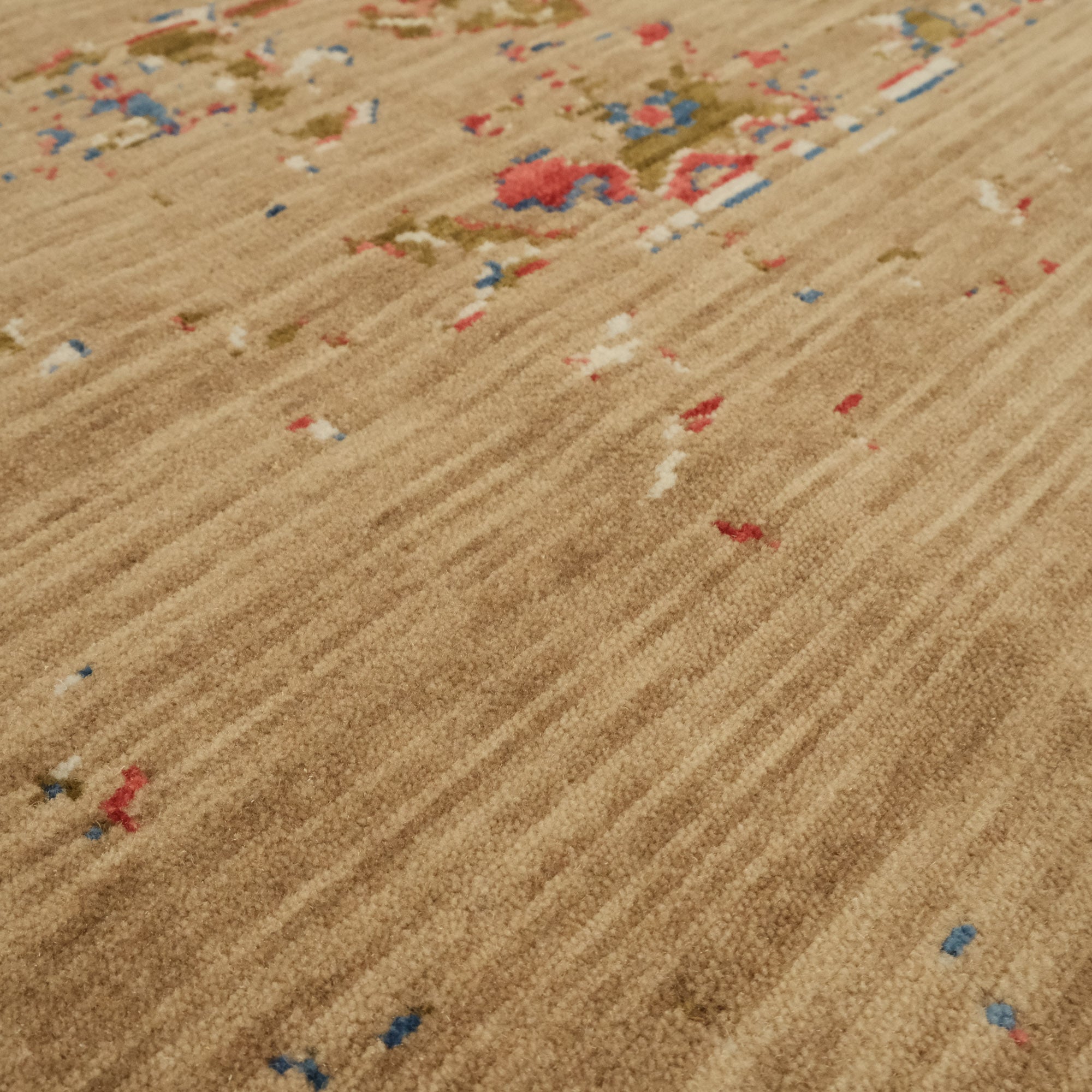 Heritage Serisi Vintage Desenli Tezgah Dokuma Çiçekli Halı