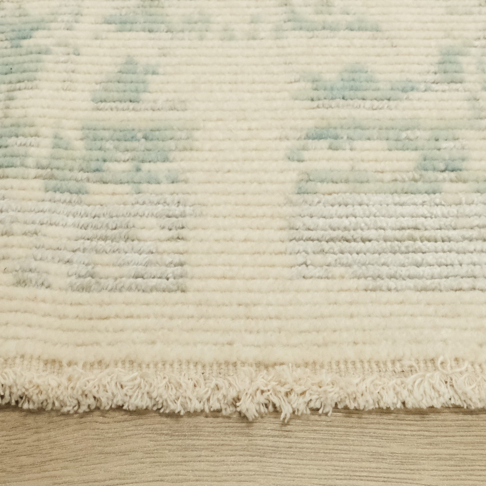 Heritage Series Vintage Design Machine Woven Wool Carpet