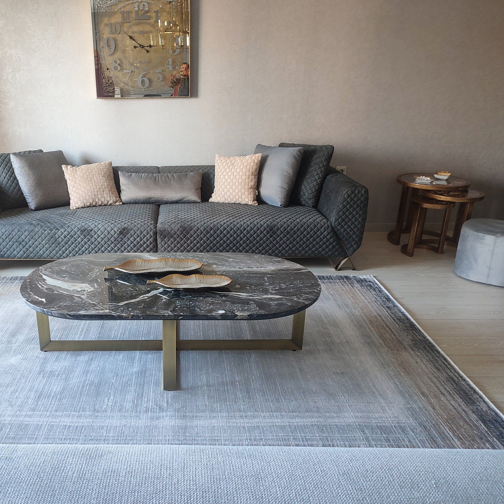 Frame Patterned Machine Woven Carpet