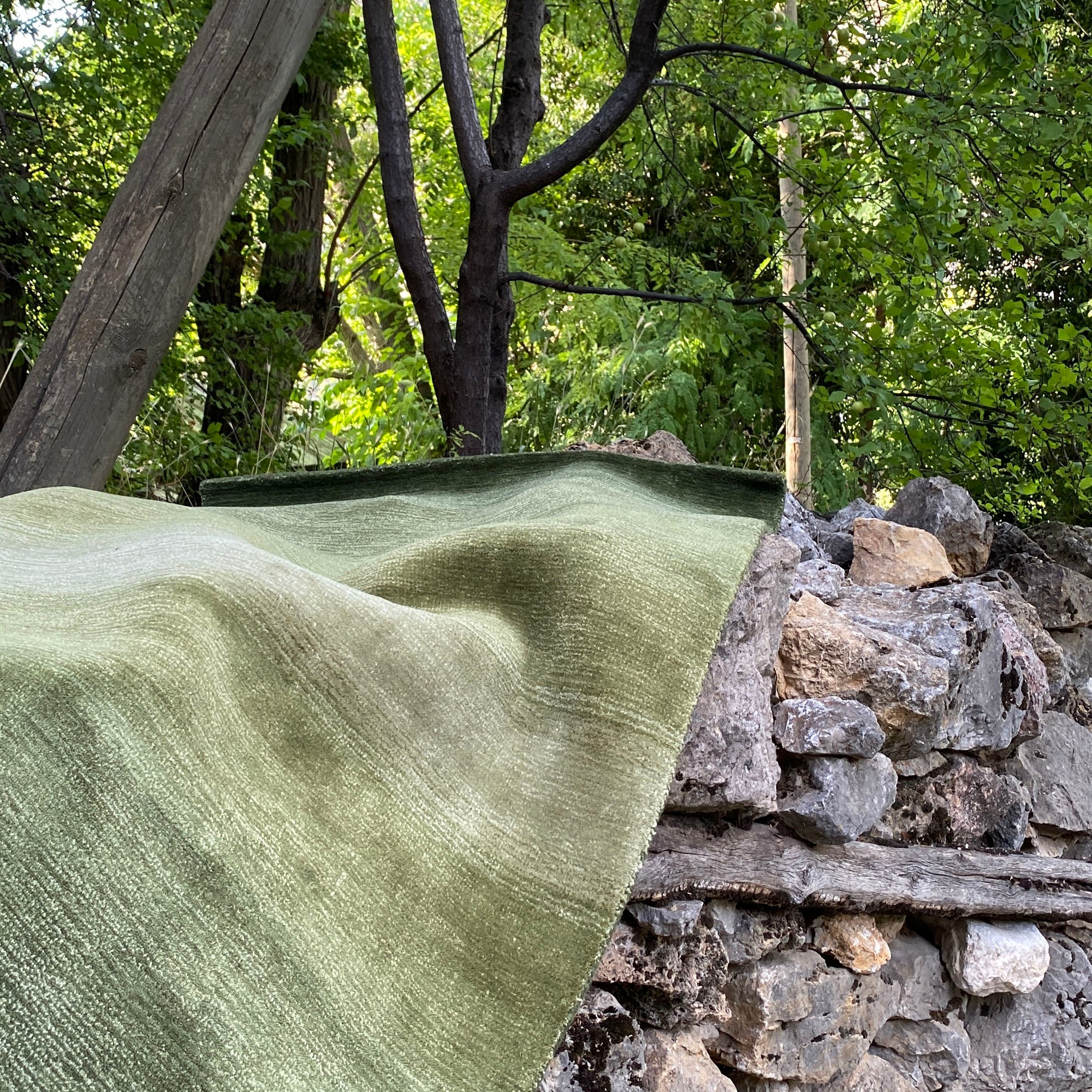 Focus Series Plain Design Hand Woven Carpet