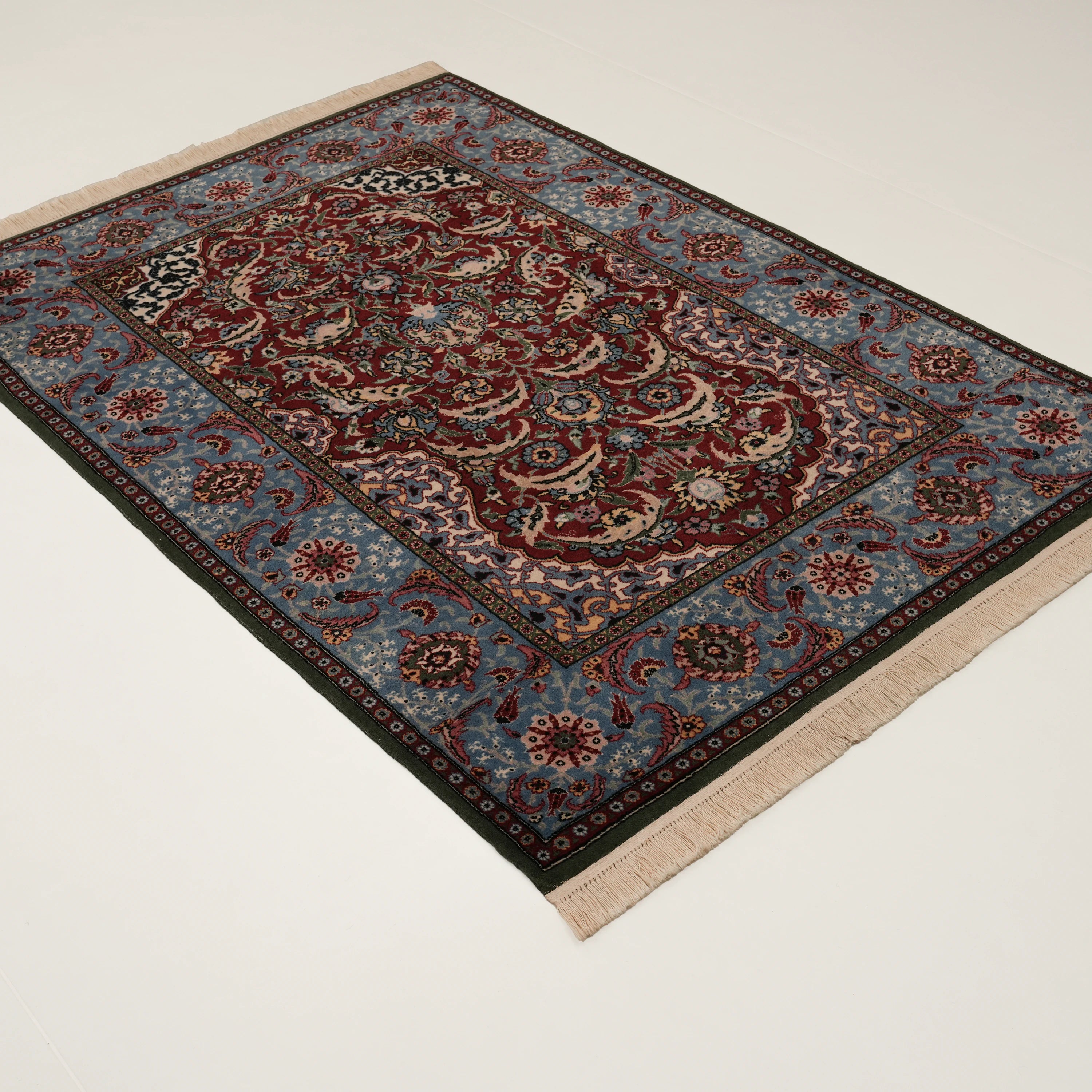 İkinci El Hereke Çeşmi Bülbül Desenli El Dokuma Lacivert Yün Halı