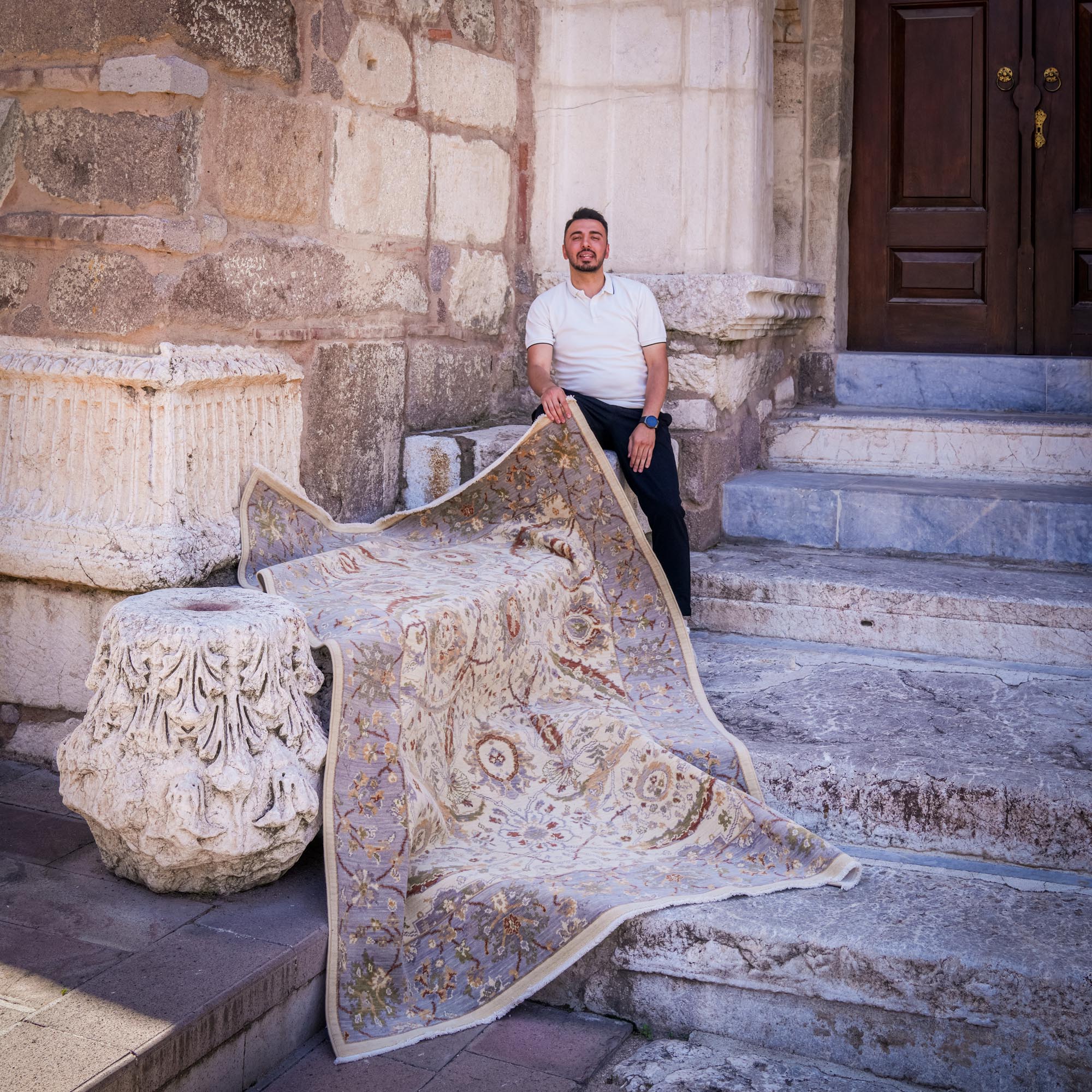 Tempus Serisi Uşak Desenli Bej Vizon Yün Tezgah Dokuma Halı