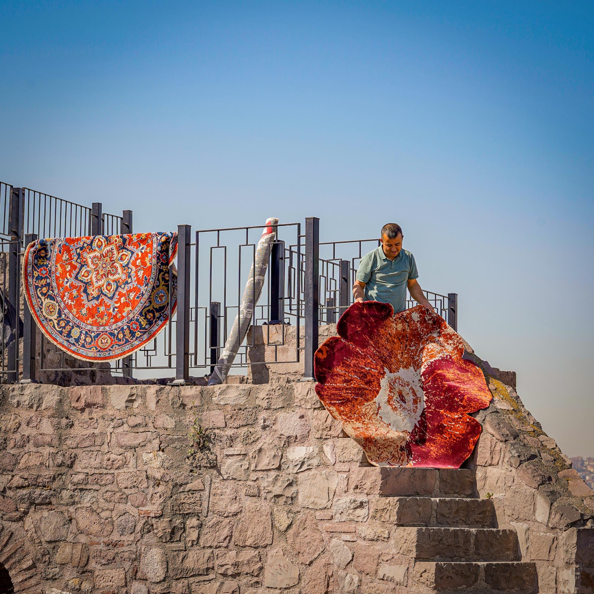 Tempus Series Anatolian Pattern Red Wool Round Loom-Woven Rug