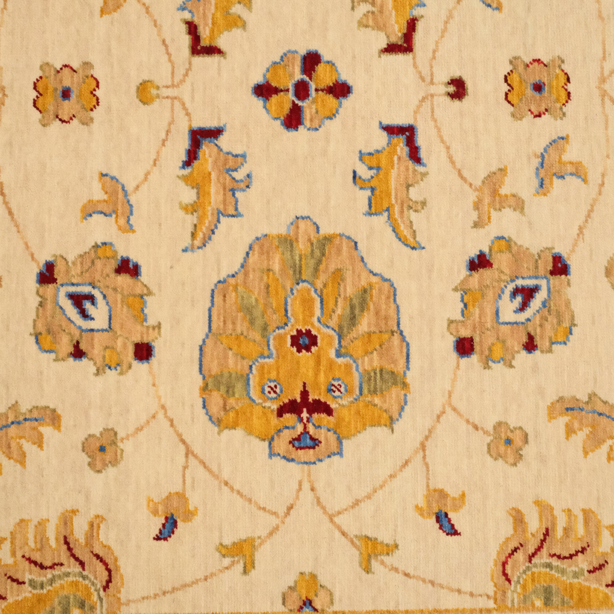 Uşak Patterned Machine Woven Cream Wool Carpet