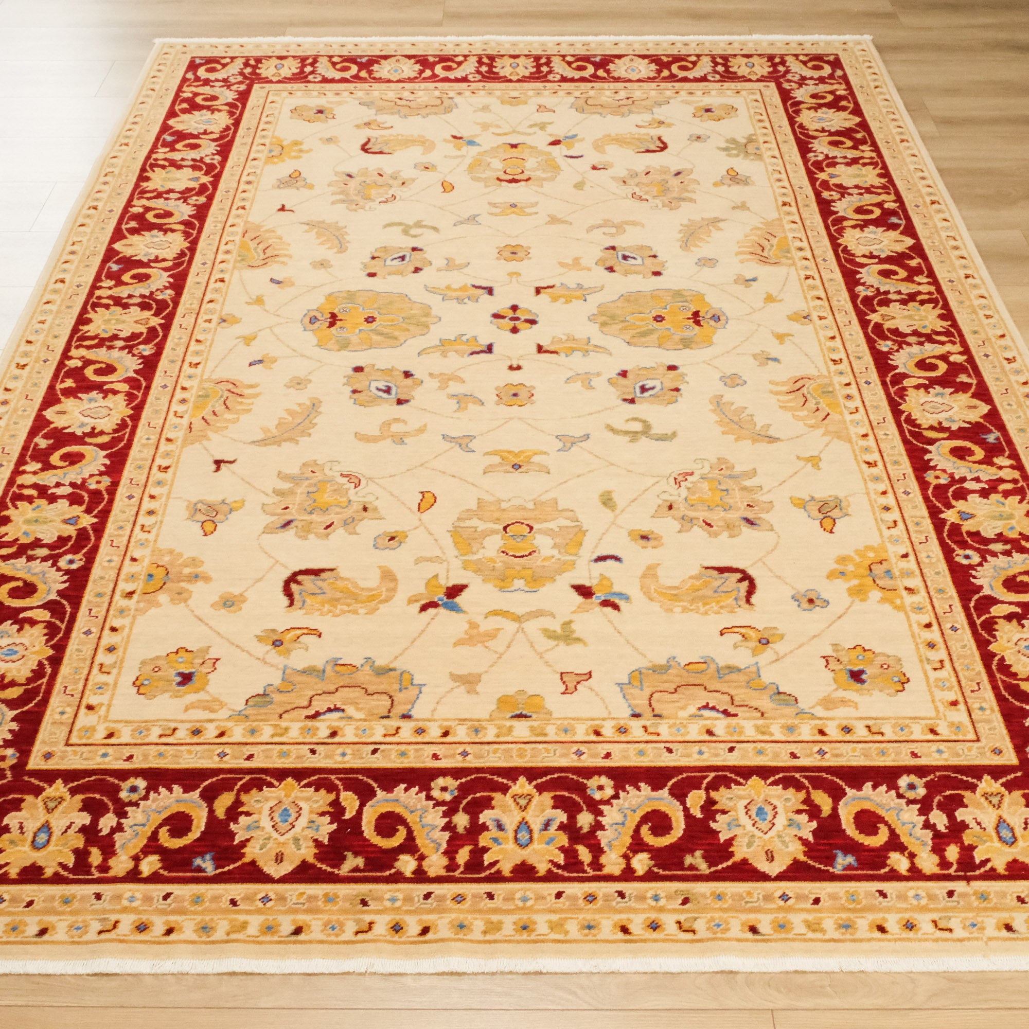 Kapadokya Serisi Uşak Desenli Krem Tezgah Dokuma Halı