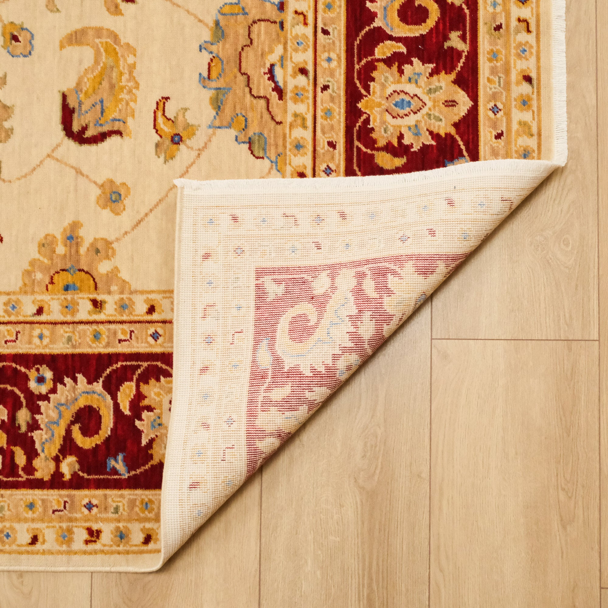 Uşak Patterned Machine Woven Cream Wool Carpet