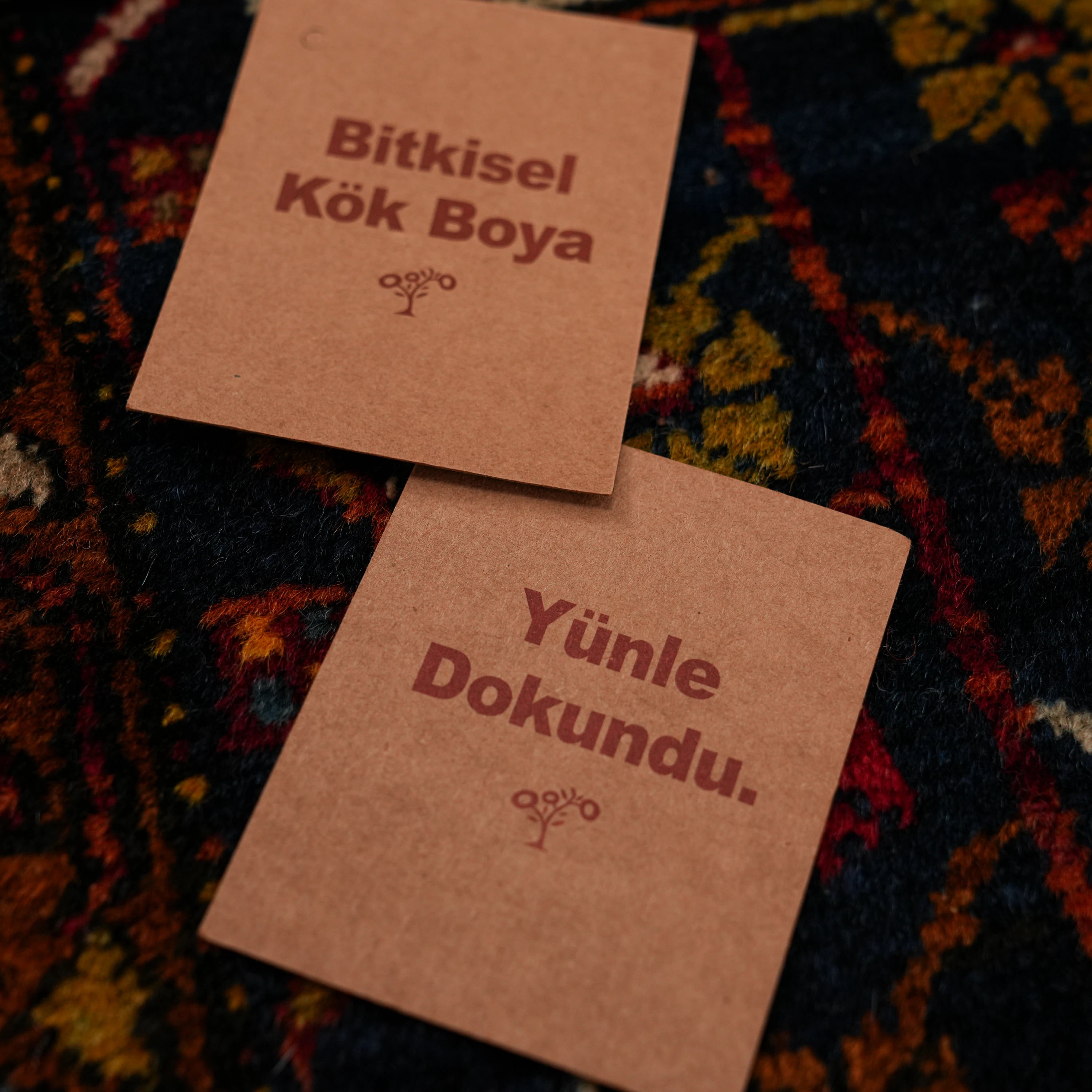 Köy Dokuma 80+ Yaş Sandık Eskisi Kök Boya Yahyalı Seccade Halı